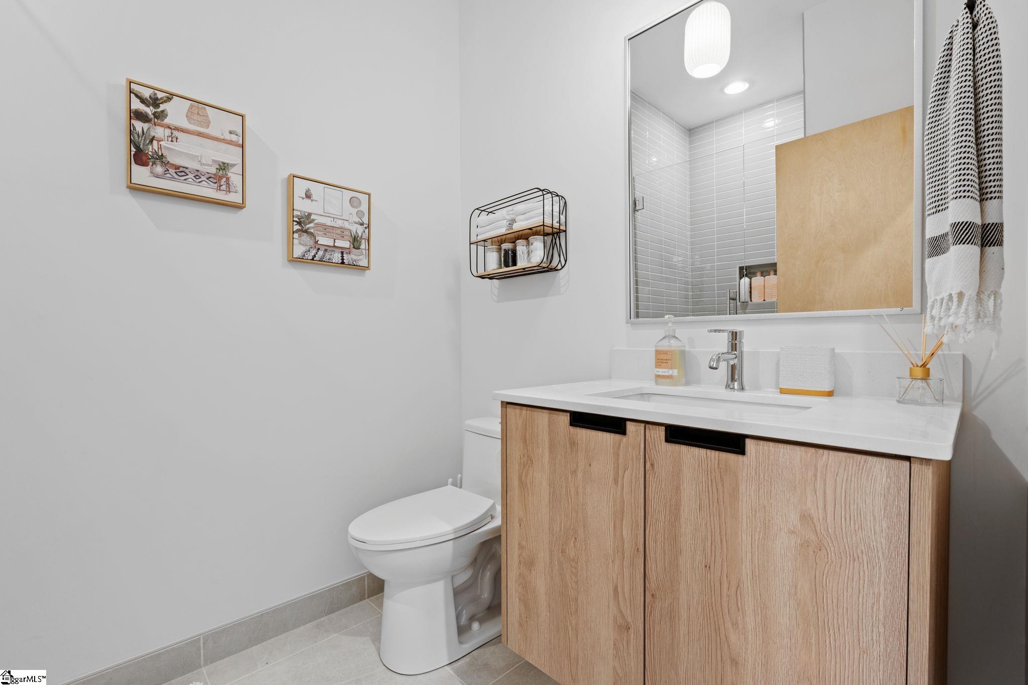 107 E Stone Avenue Property Photo 10