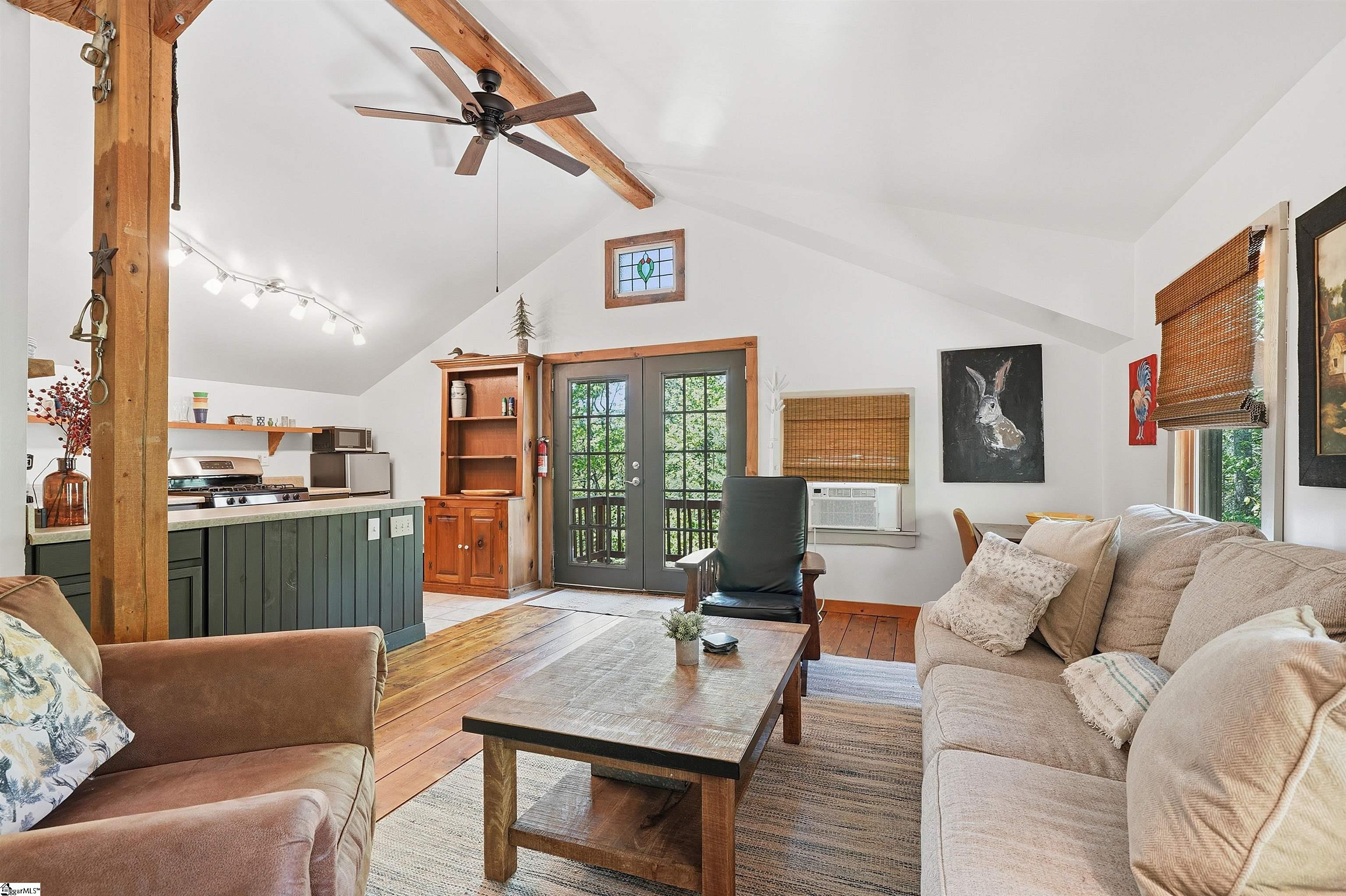 1588719 Property Photo 45