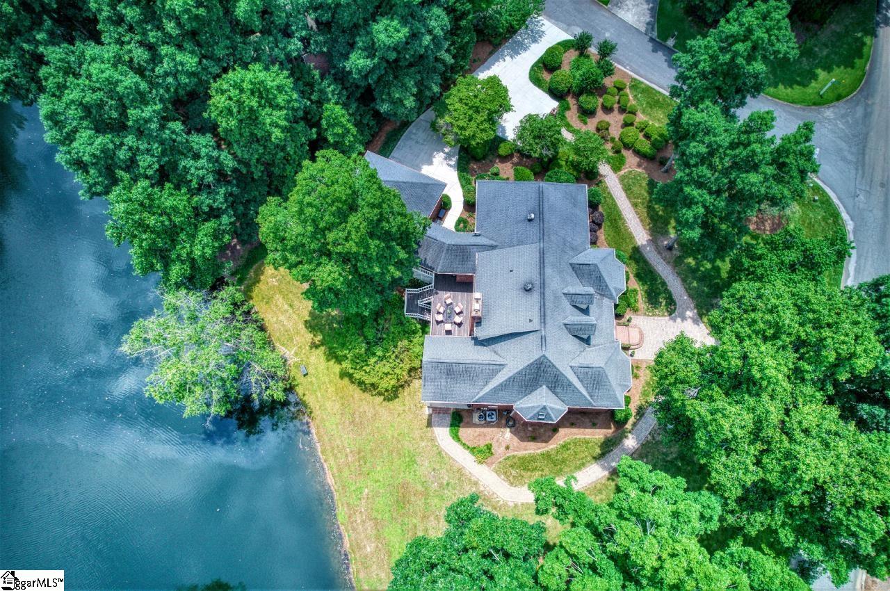 400 Four Lakes Drive Property Photo 2