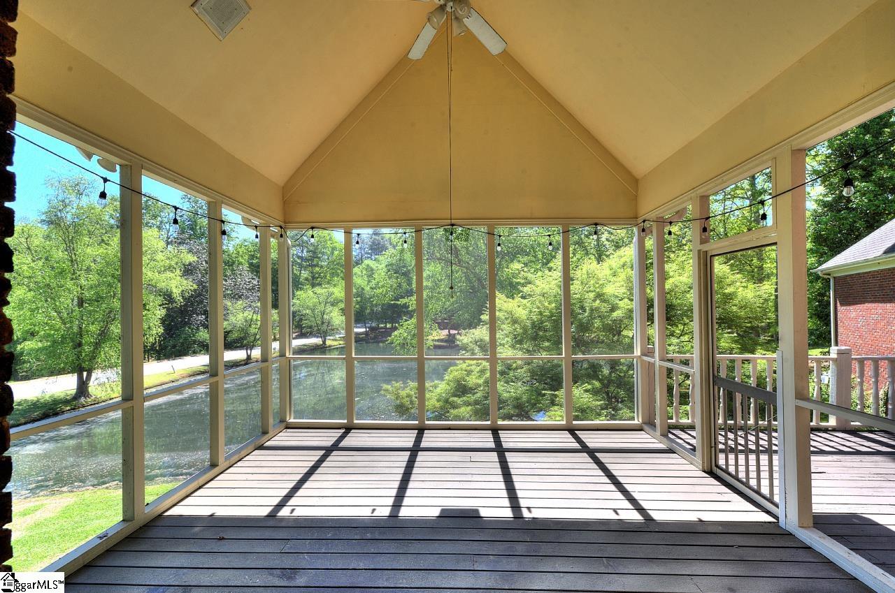 400 Four Lakes Drive Property Photo 6