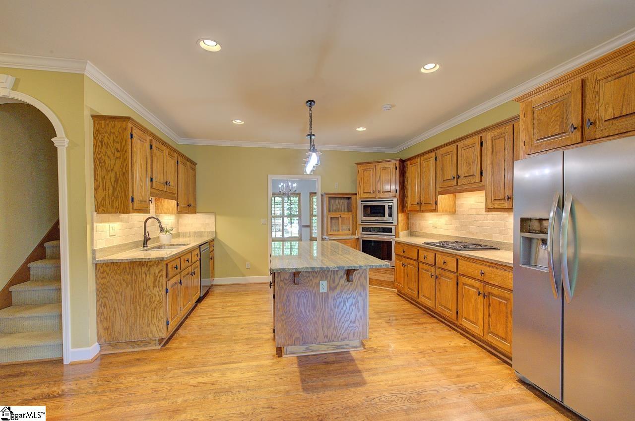 400 Four Lakes Drive Property Photo 11