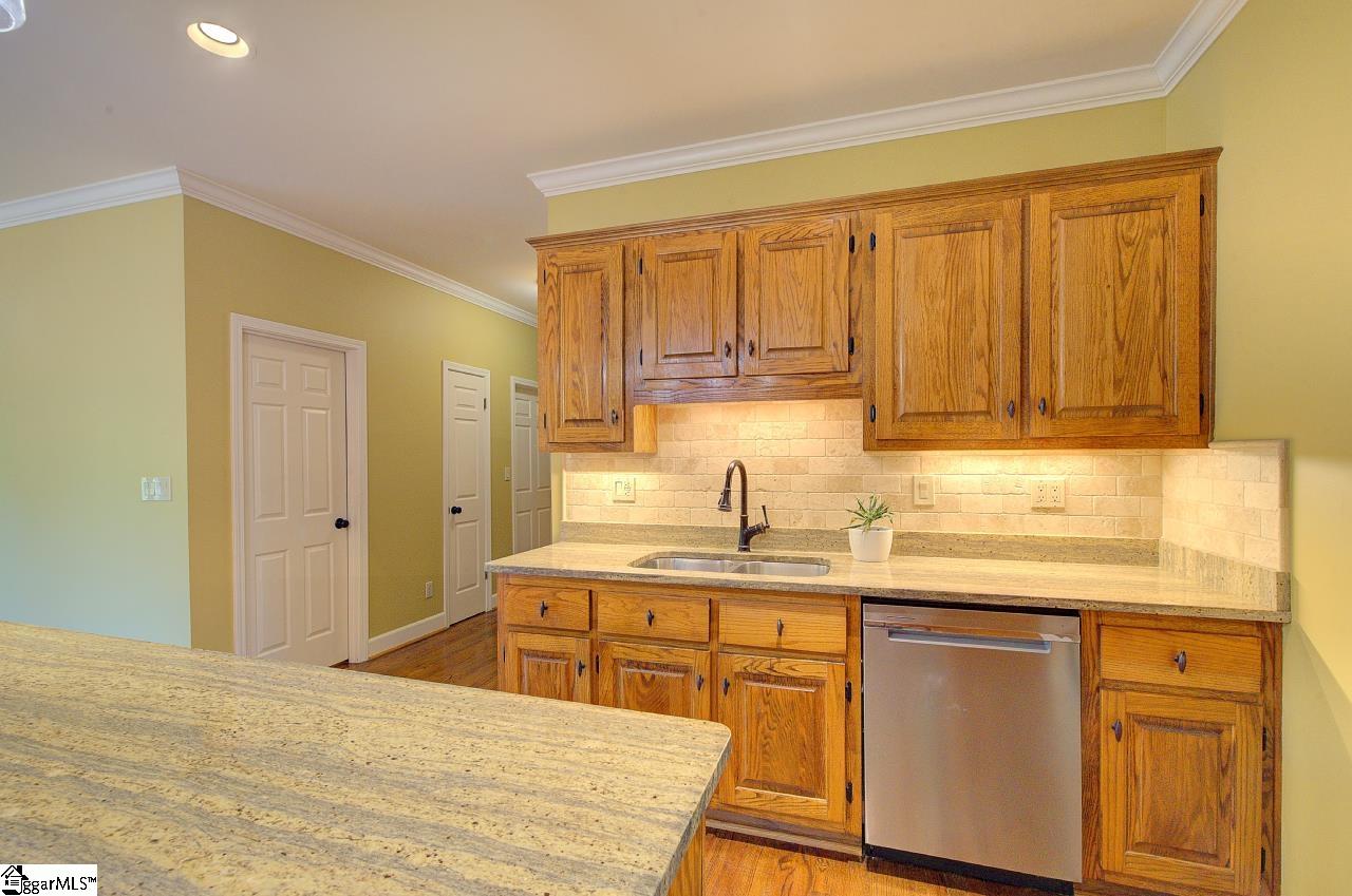 400 Four Lakes Drive Property Photo 13