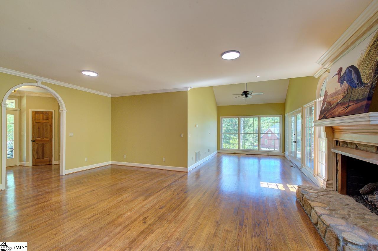 400 Four Lakes Drive Property Photo 17
