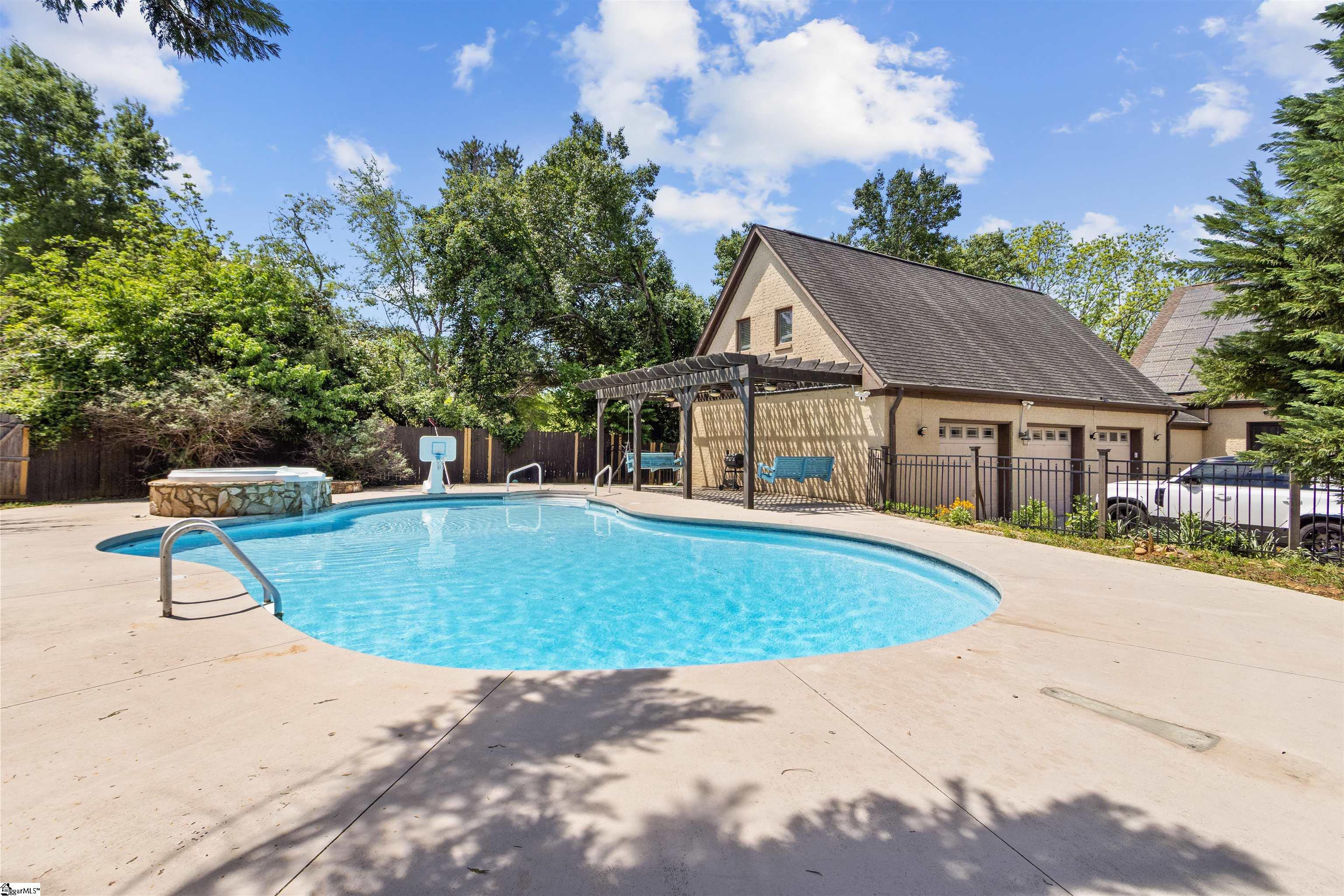 1311 Moore Road Property Photo 4