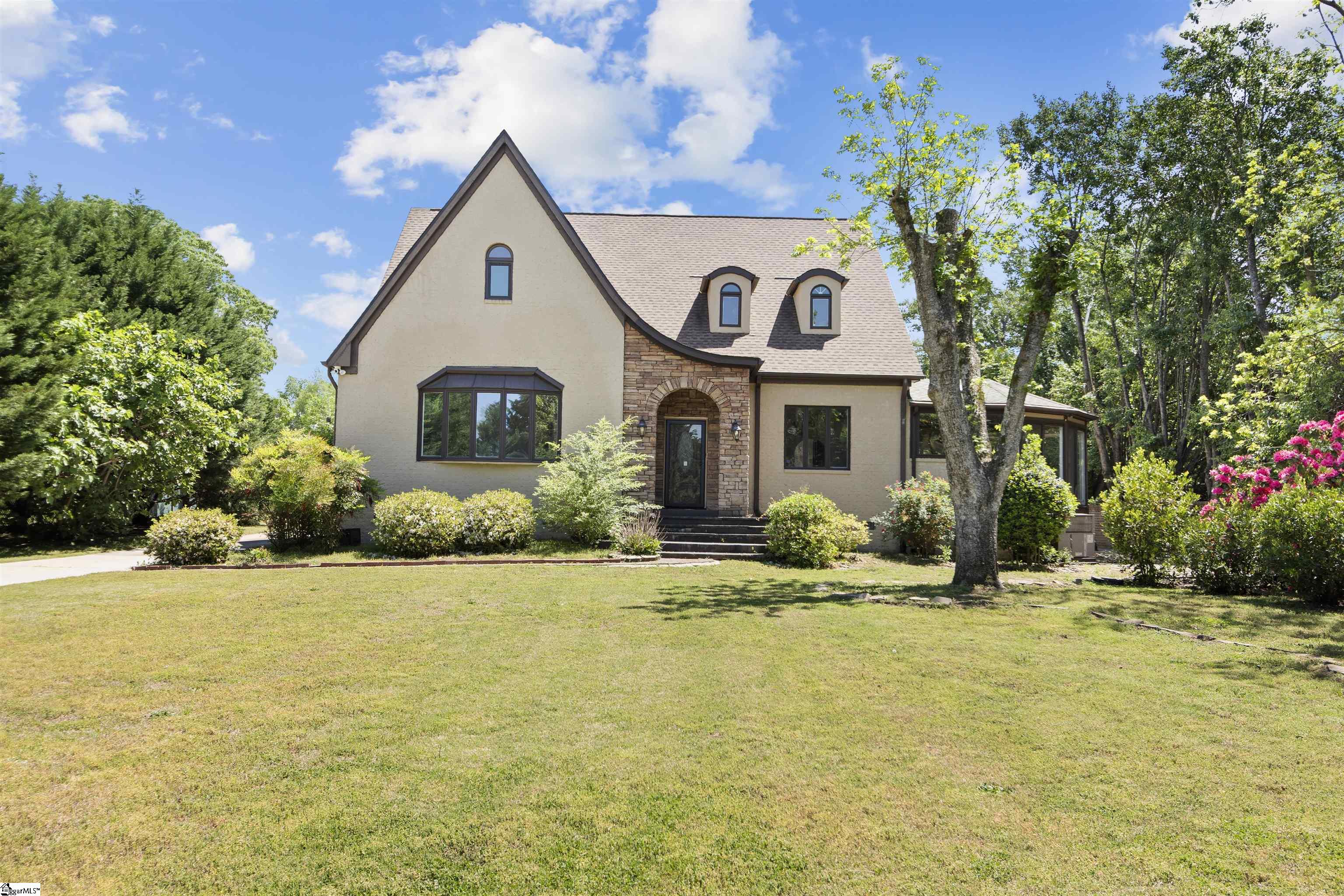 1311 Moore Road Property Photo 5