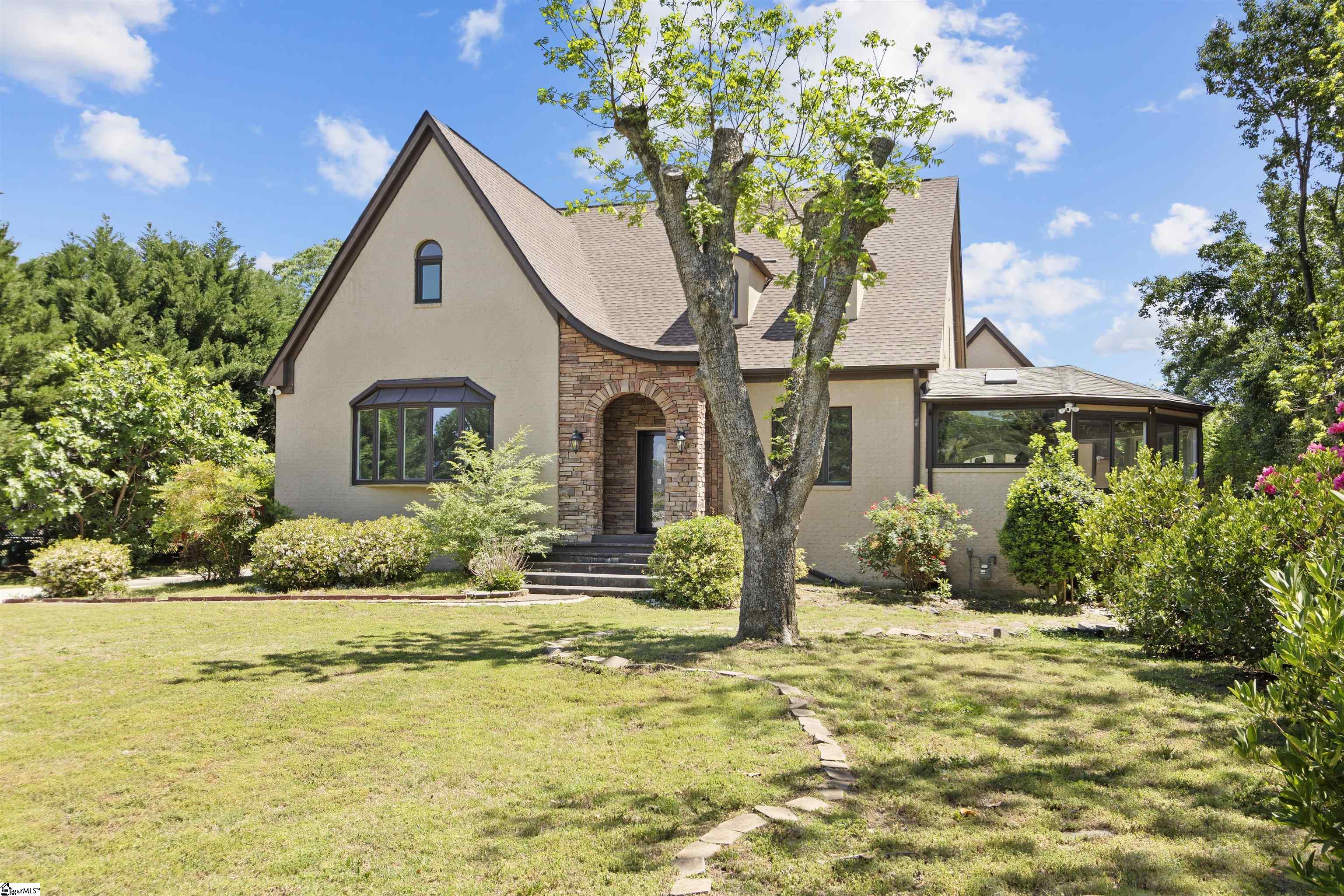 1311 Moore Road Property Photo 6