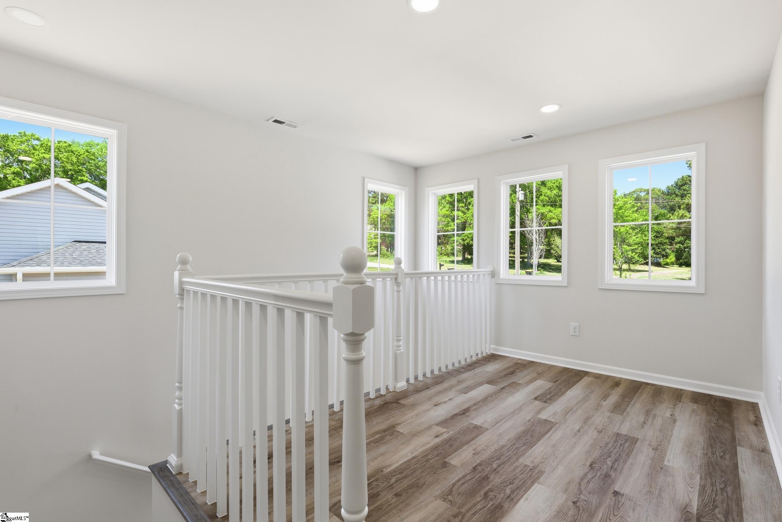 409 Wyatt Road Property Photo 13