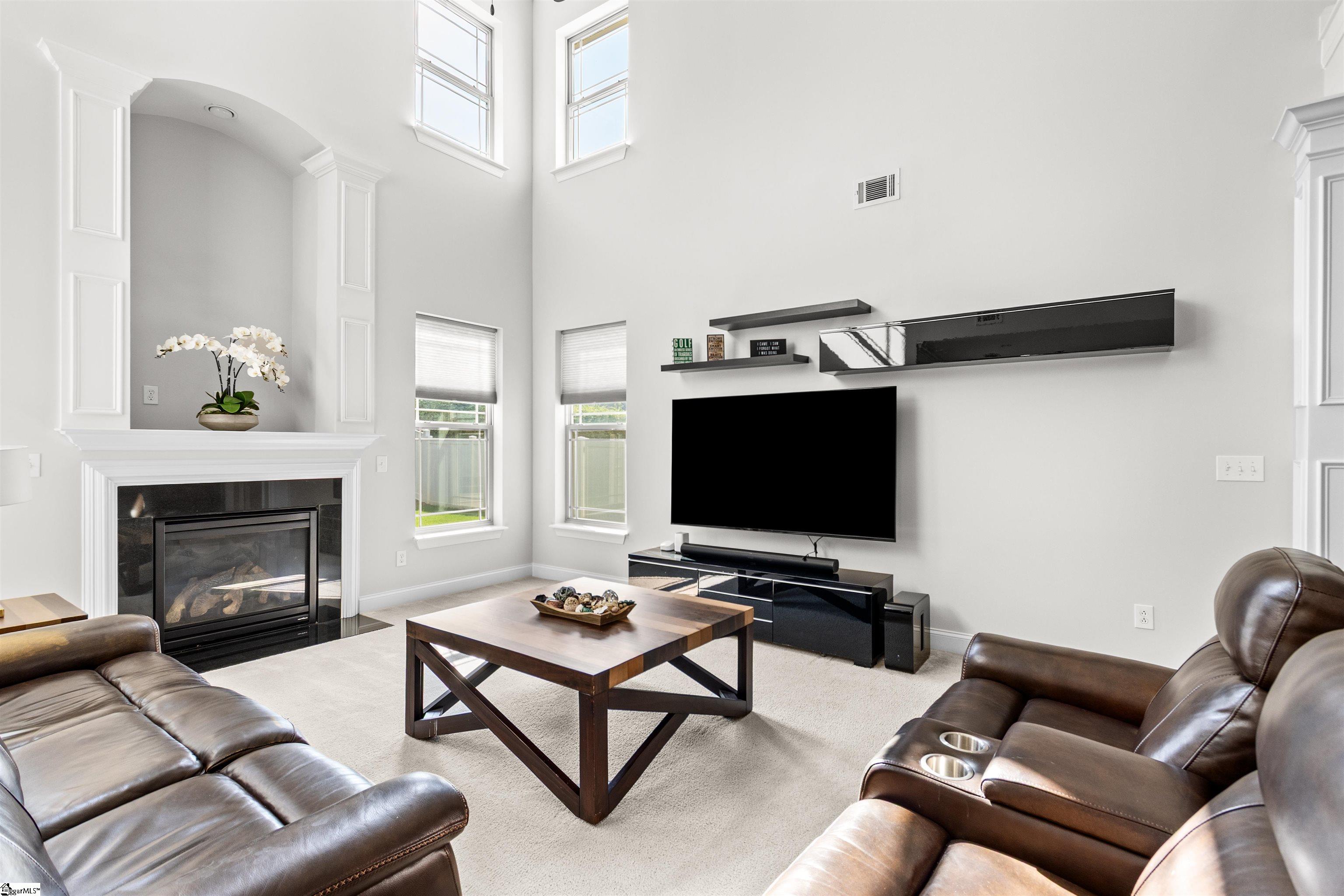 200 Birch Hill Way Property Photo 2