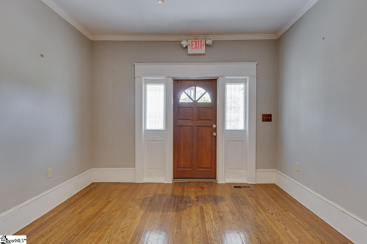 906 Augusta Street Property Photo 7