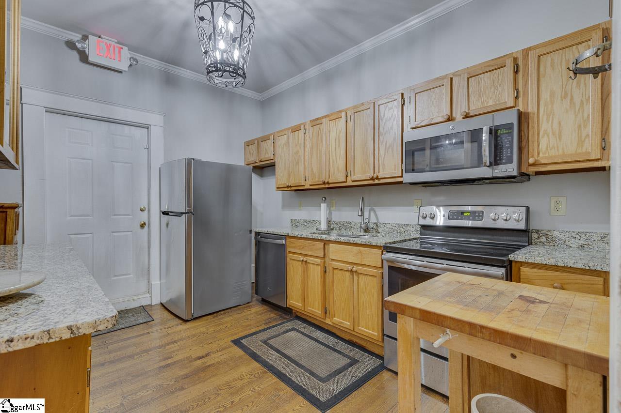 906 Augusta Street Property Photo 30