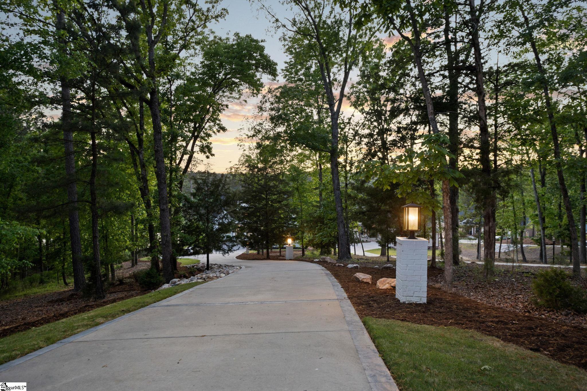 376 Abercrombie Point Property Photo 8