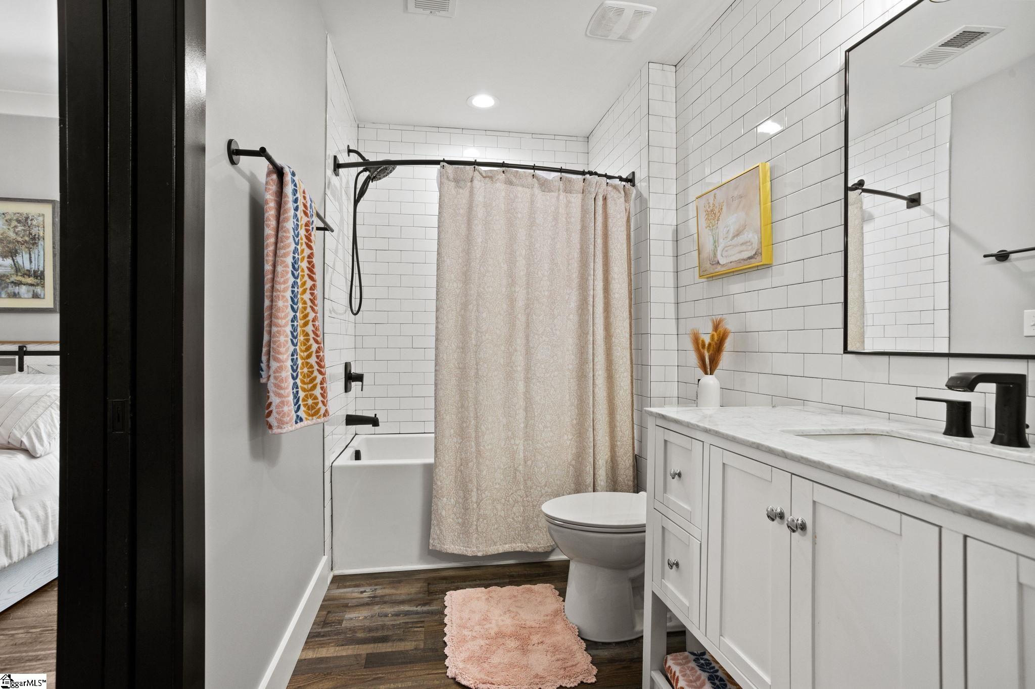 376 Abercrombie Point Property Photo 45