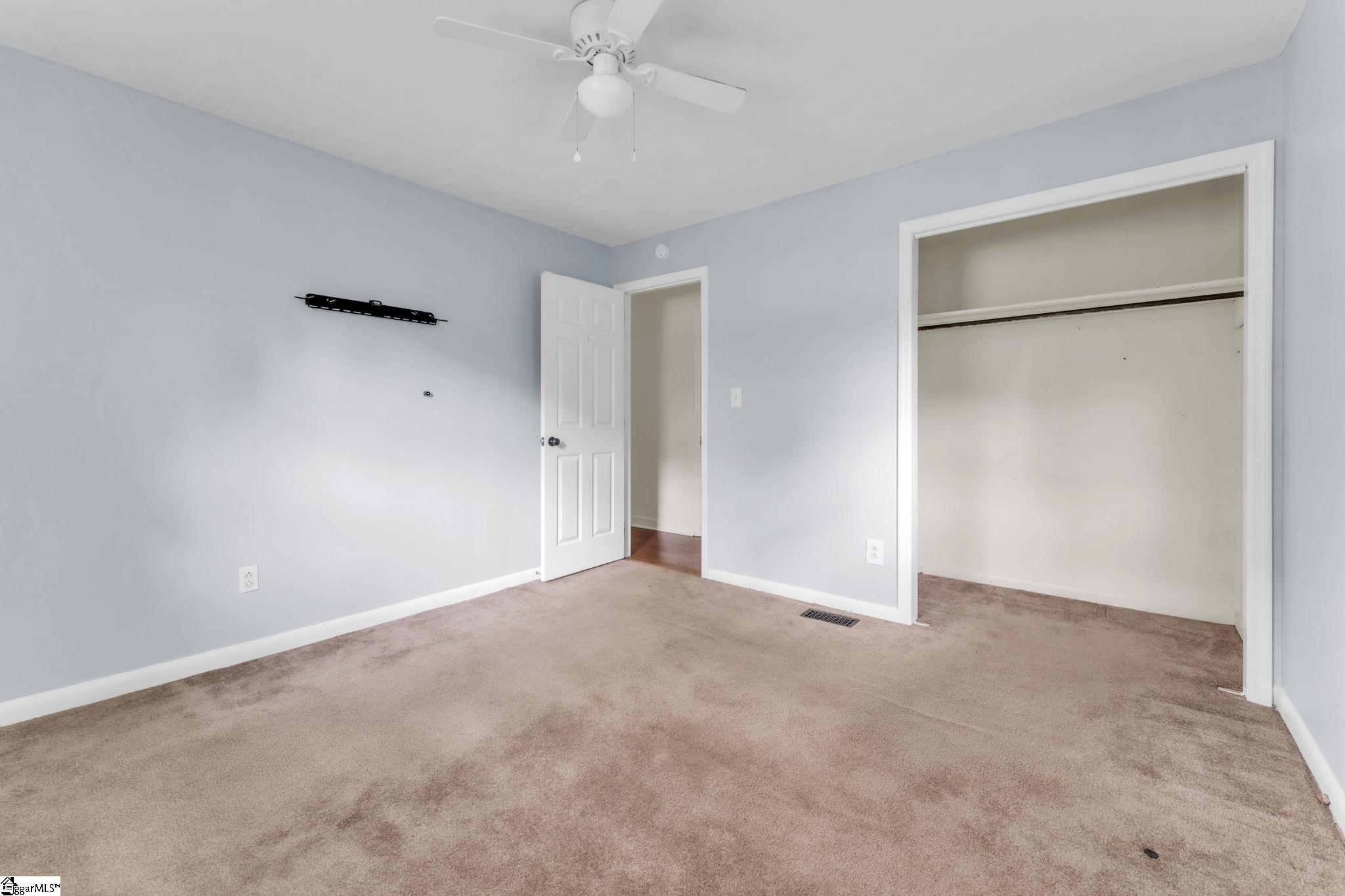 4921 S Pine Street Property Photo 25