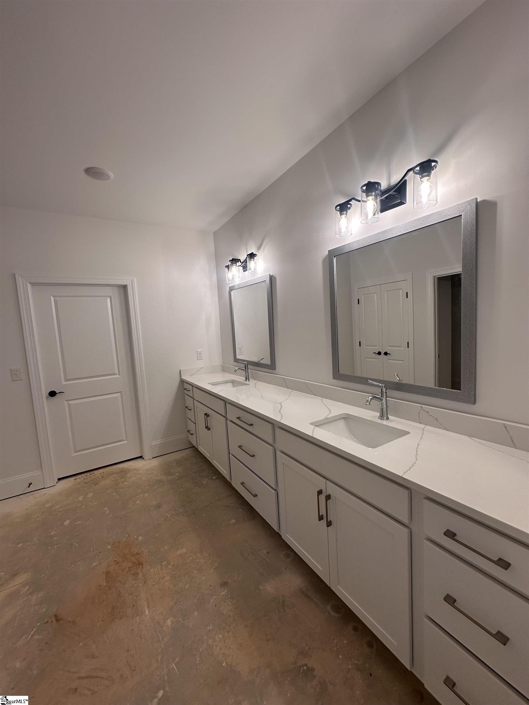608 Elexa Court Property Photo 11