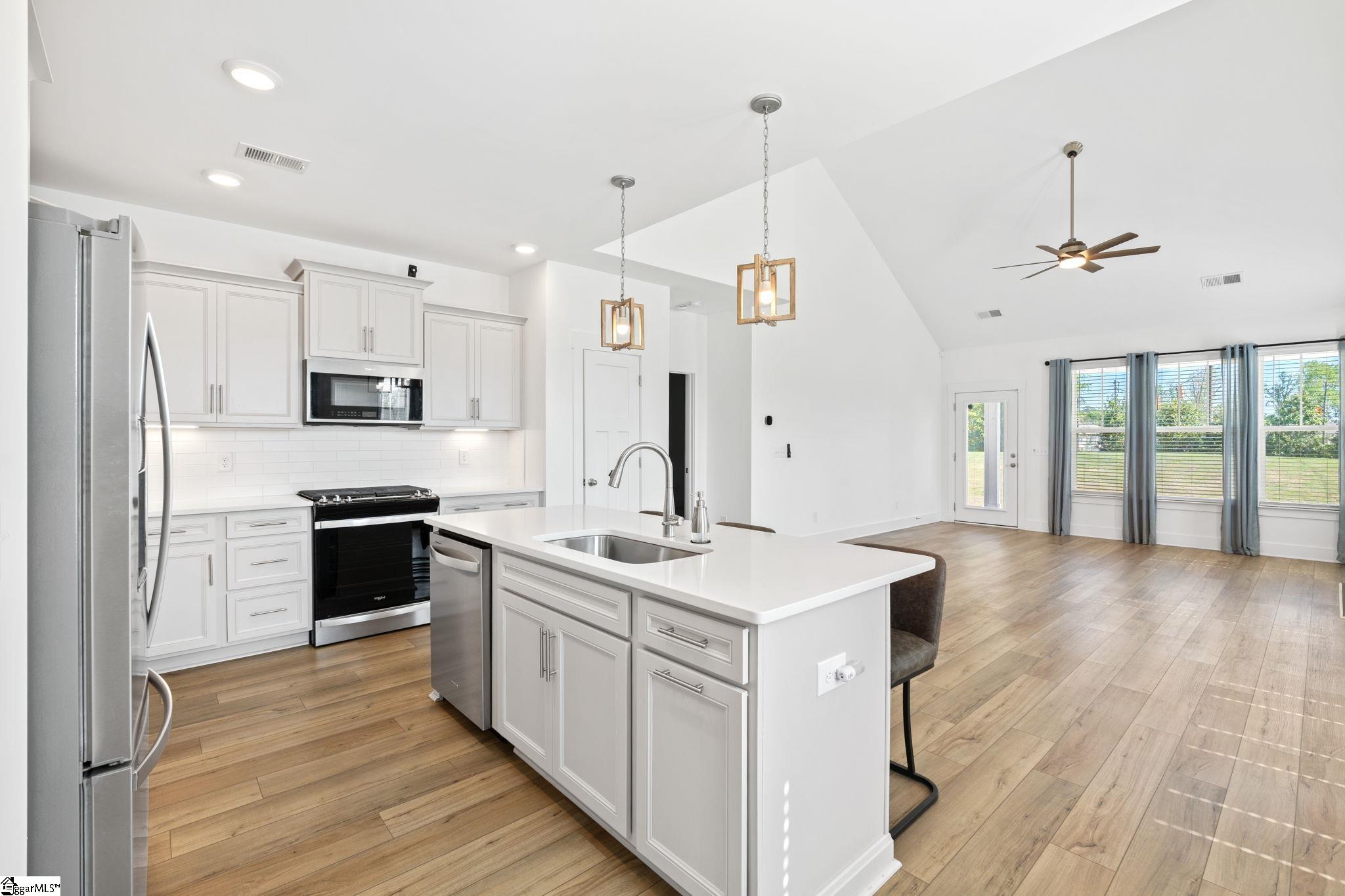 1504 Shallons Court Property Photo 6