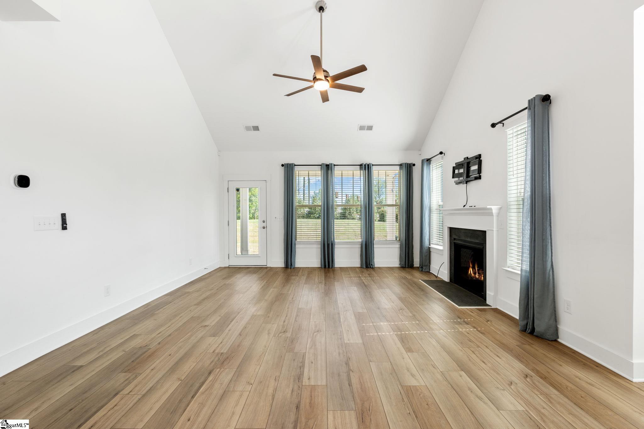 1504 Shallons Court Property Photo 16