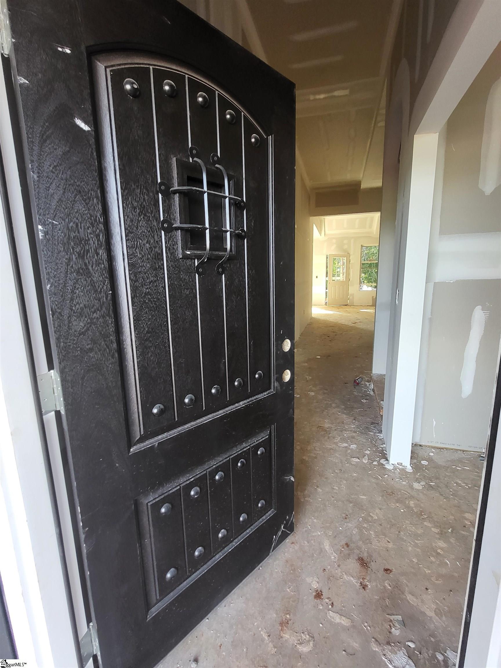 575 Green River Road Property Photo 3