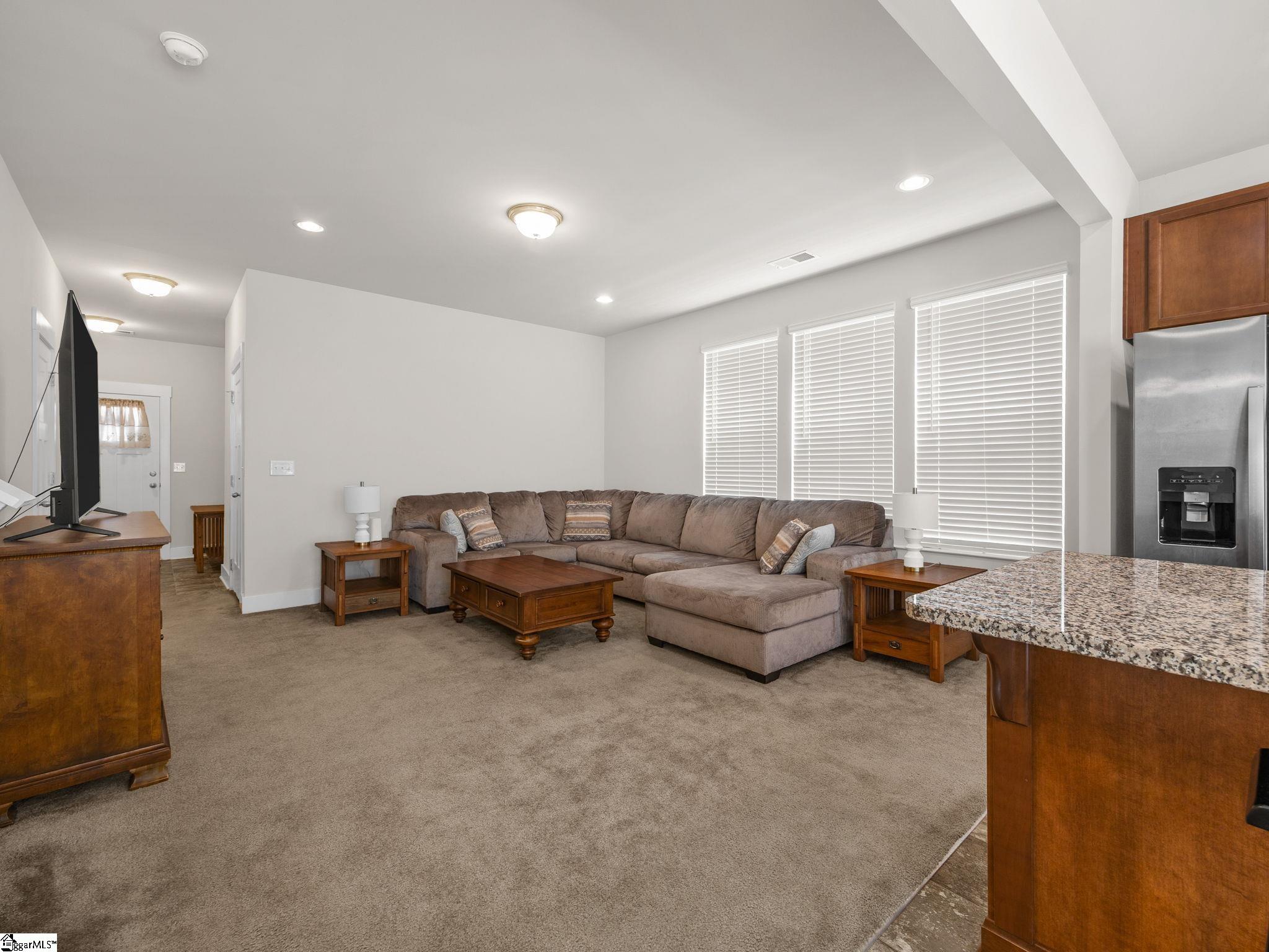 224 Keaton Court Property Photo 6