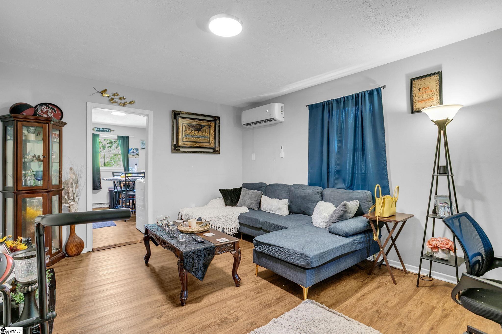 89 Montague Road Property Photo 2