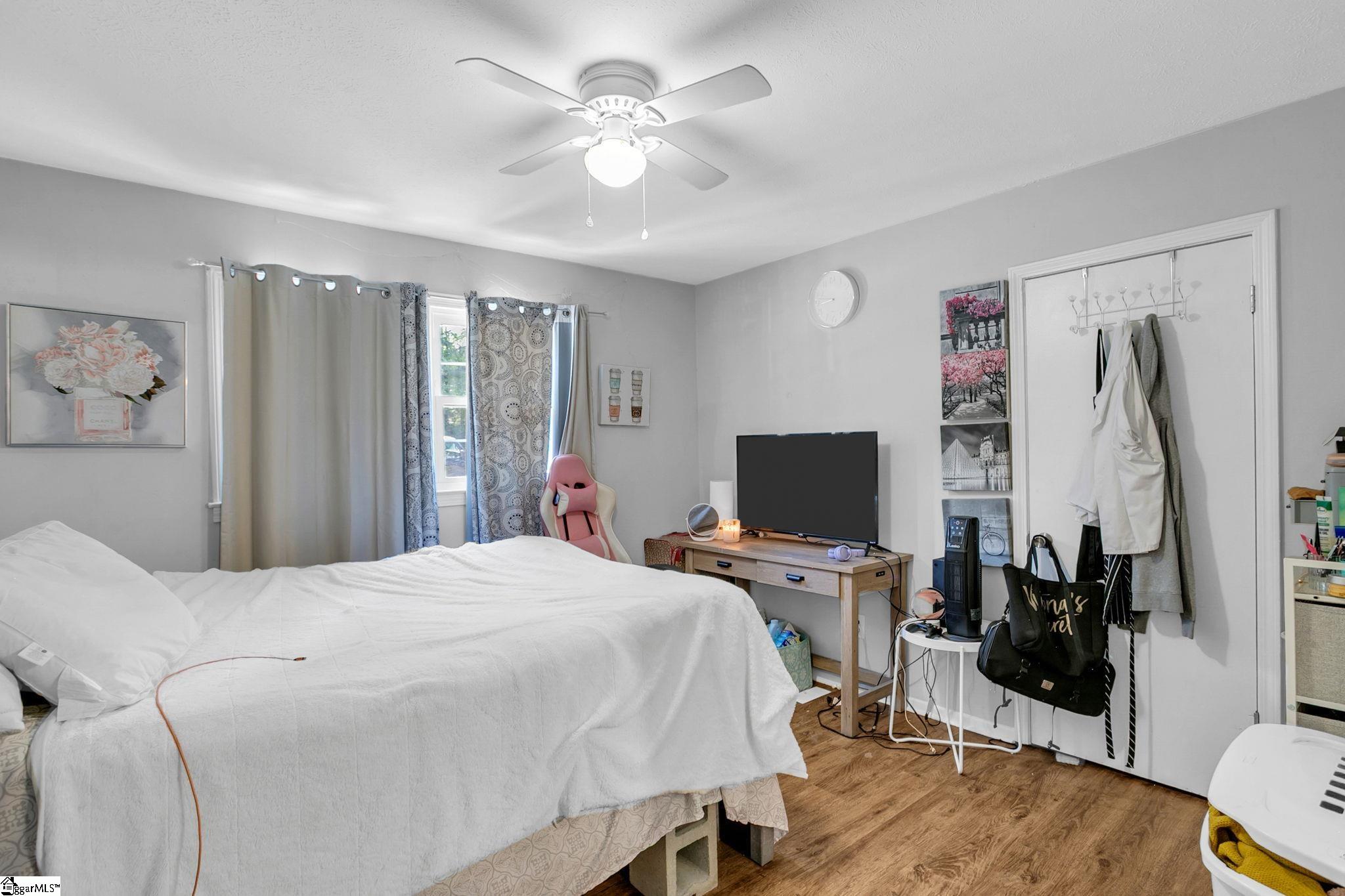 89 Montague Road Property Photo 11