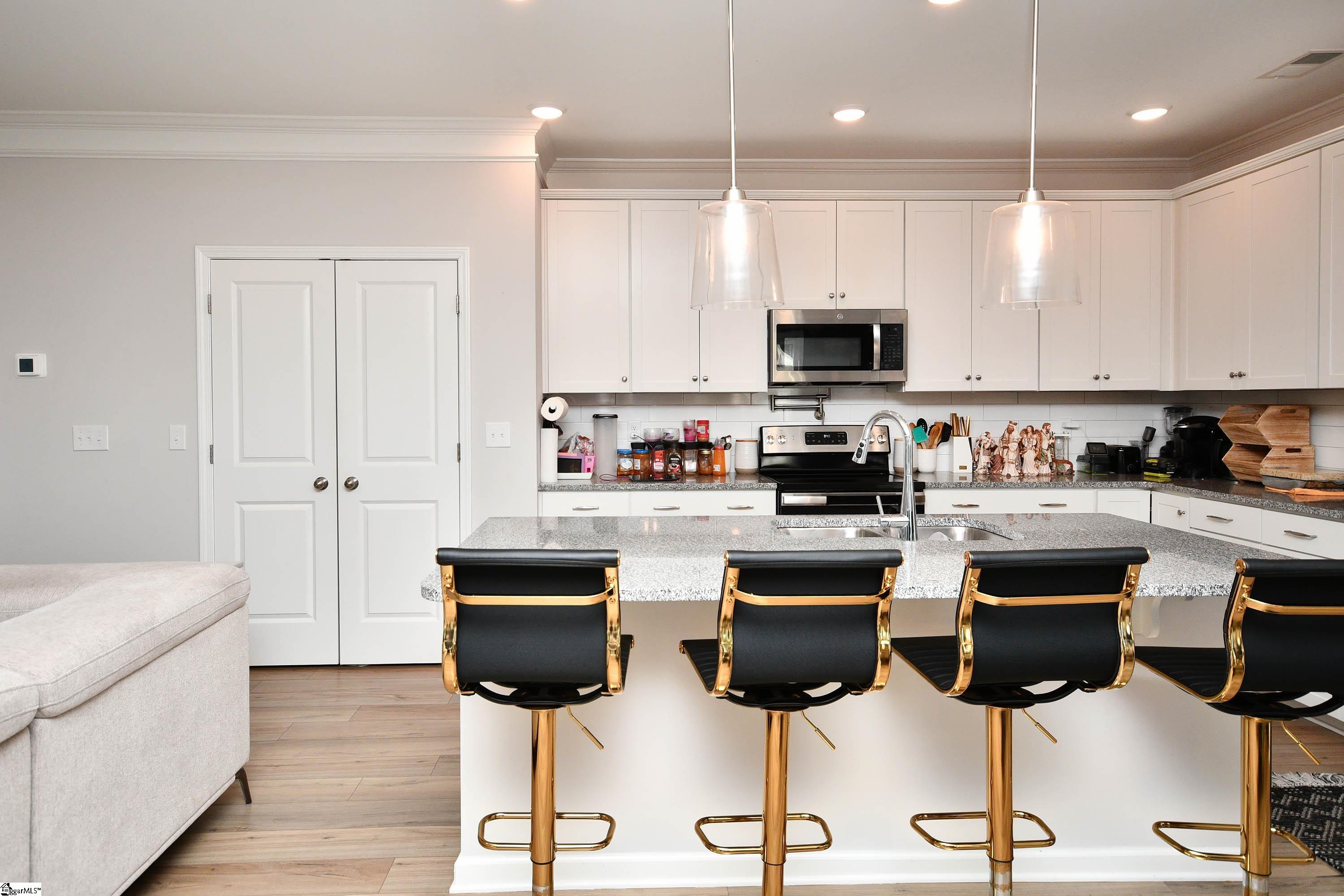200 Whittier Street Property Photo 10
