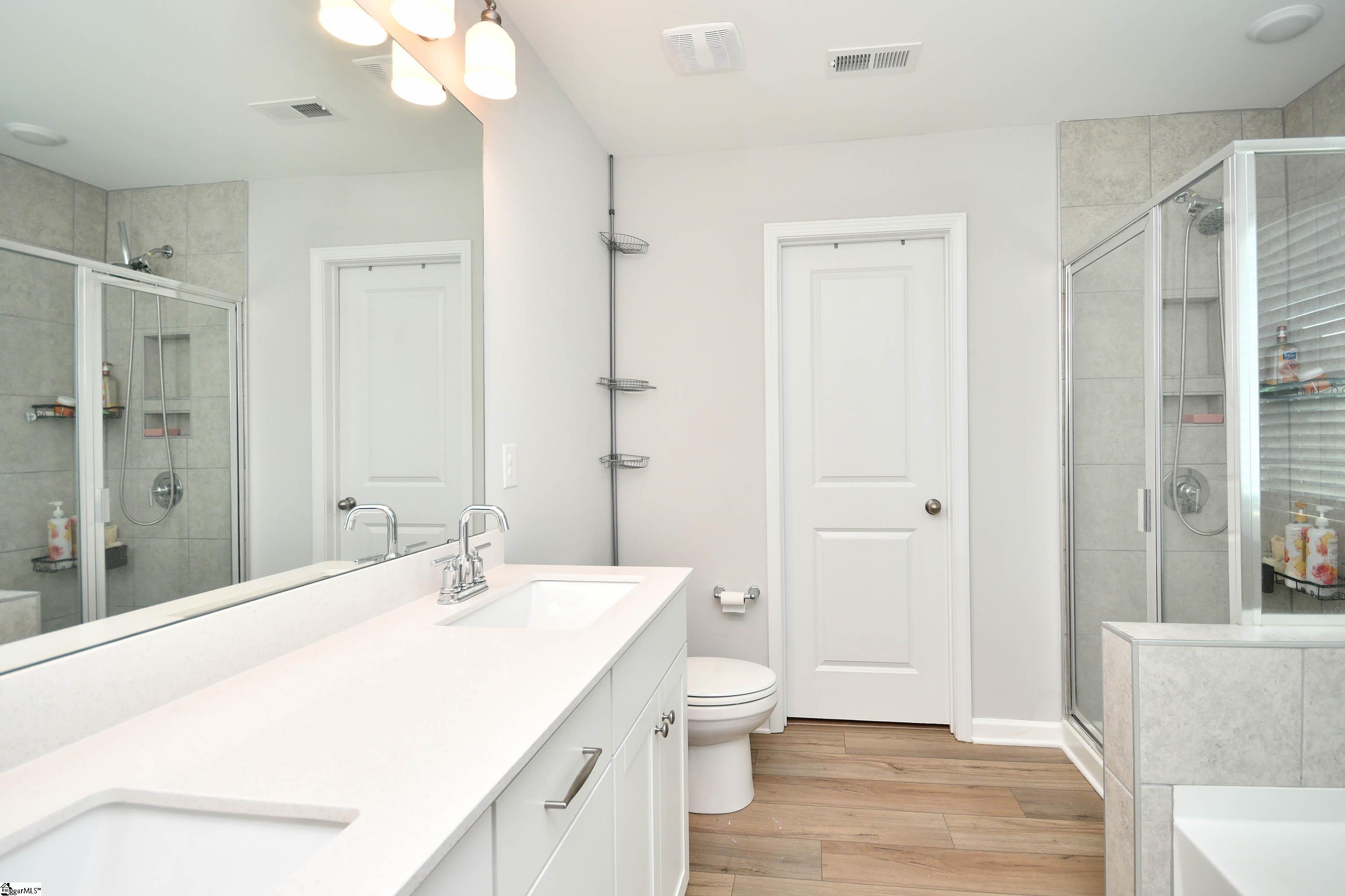 200 Whittier Street Property Photo 21