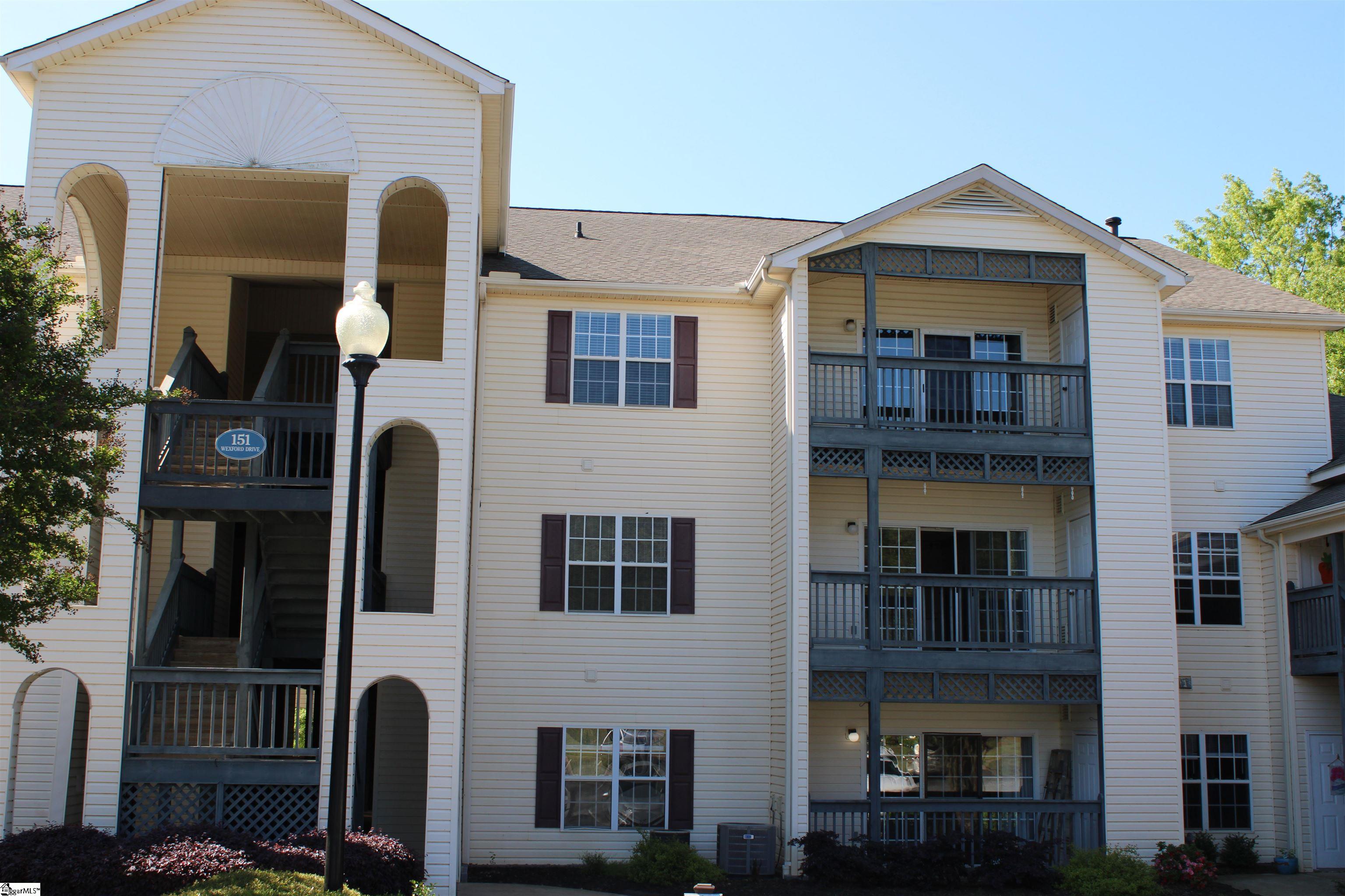 151 Wexford Drive Property Photo 1