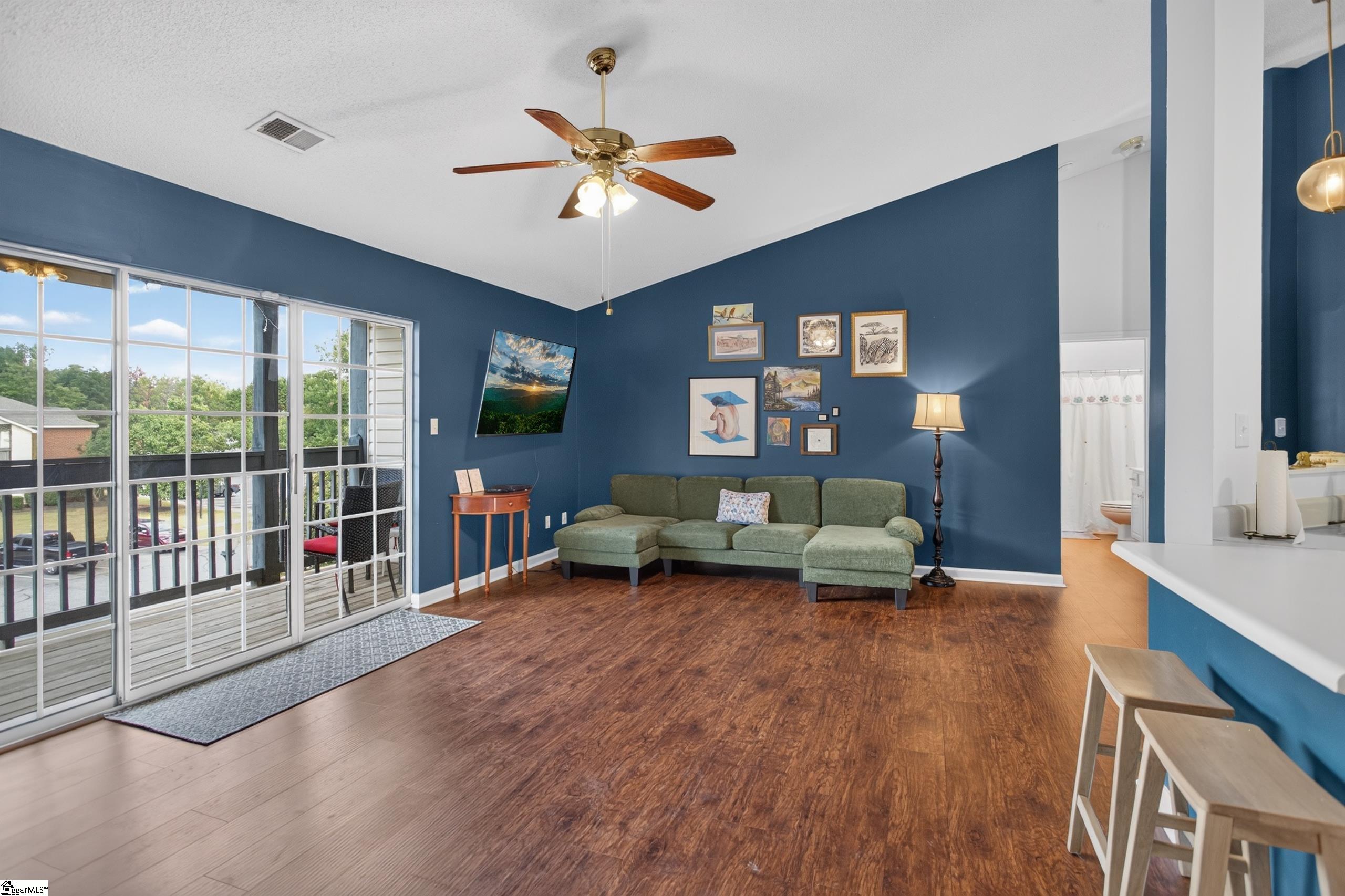 151 Wexford Drive Property Photo 3
