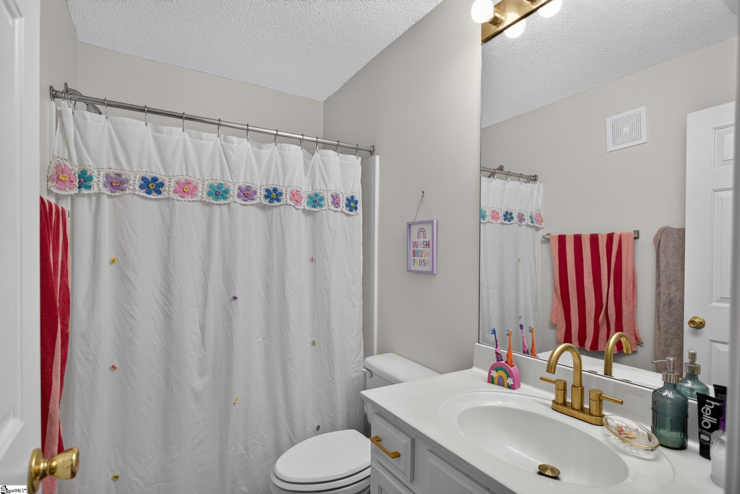 151 Wexford Drive Property Photo 12