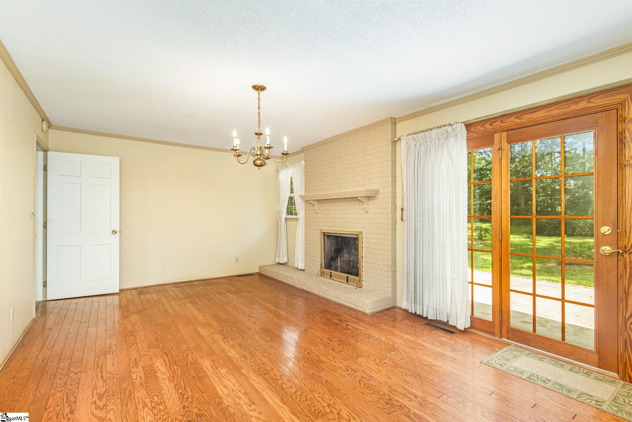 419 Ridge Drive Property Photo 6