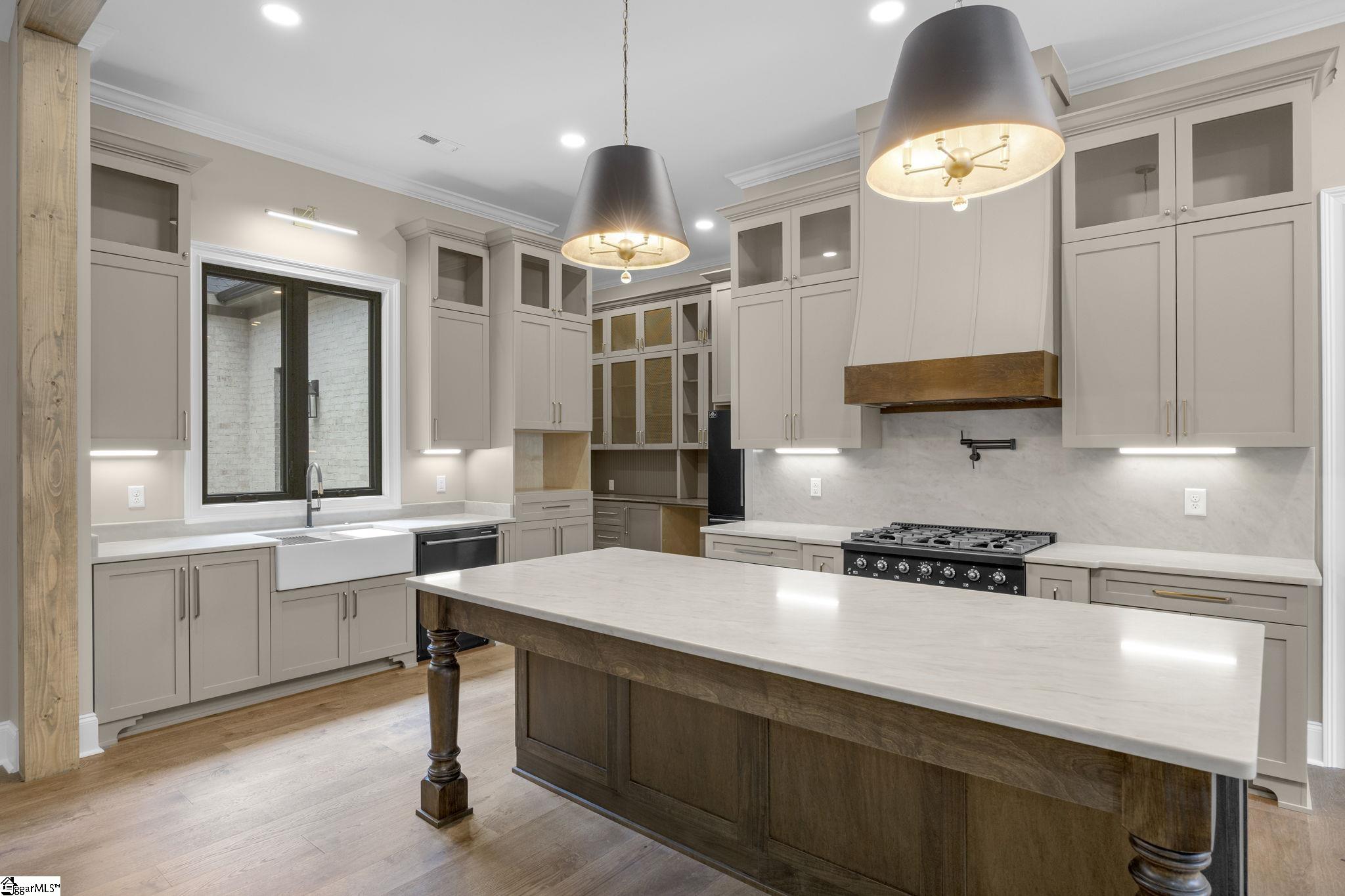 1589110 Property Photo 7