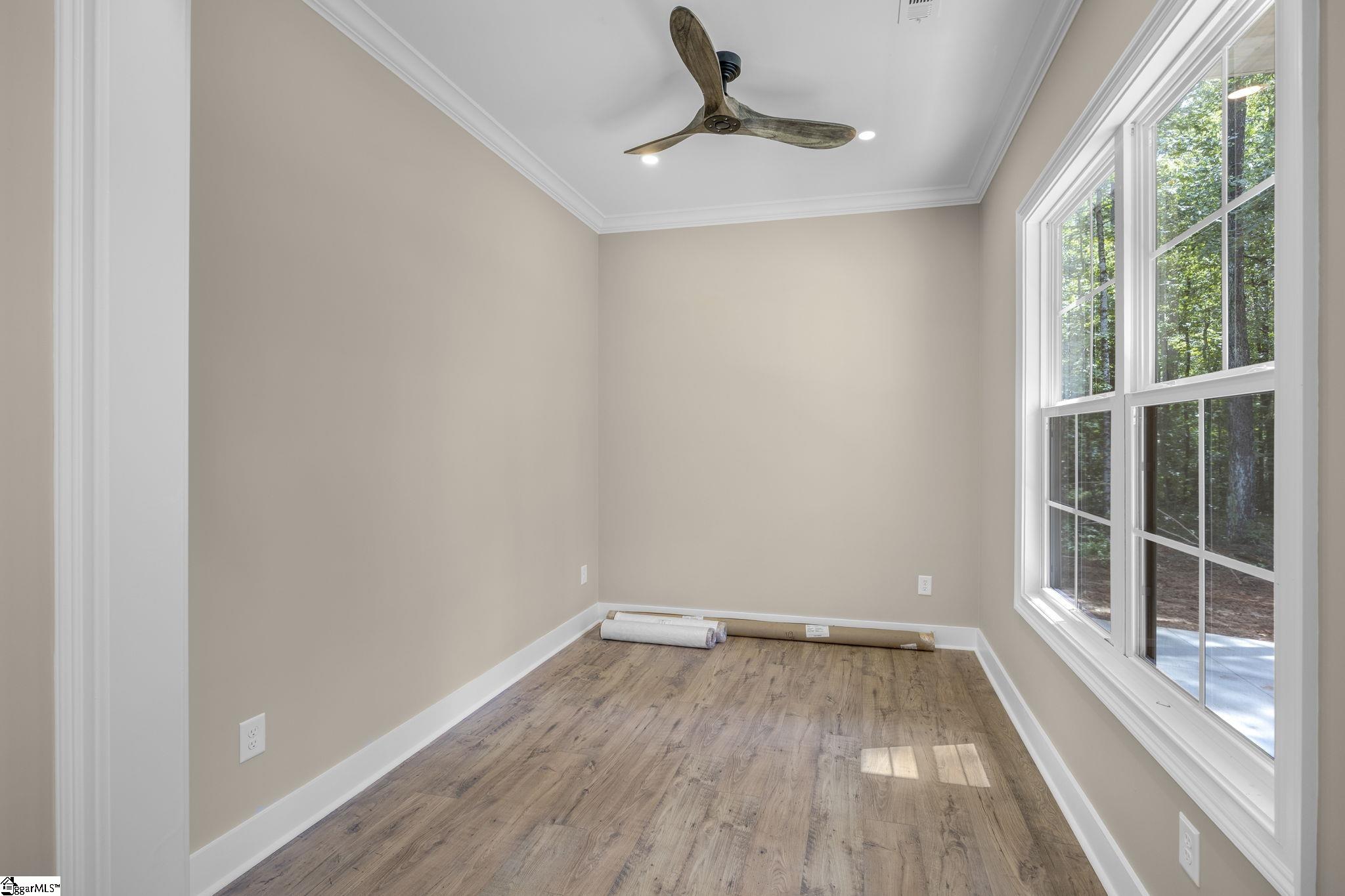 1589110 Property Photo 35