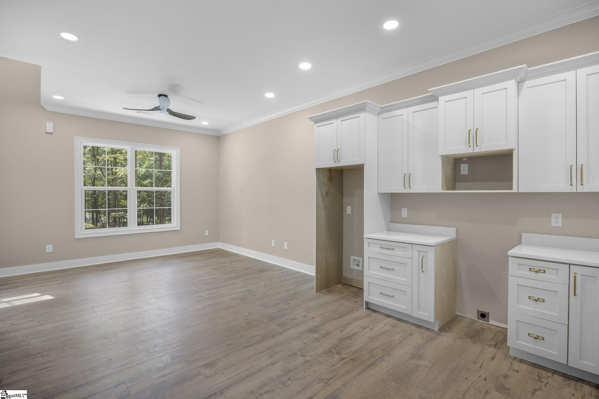 1589110 Property Photo 39