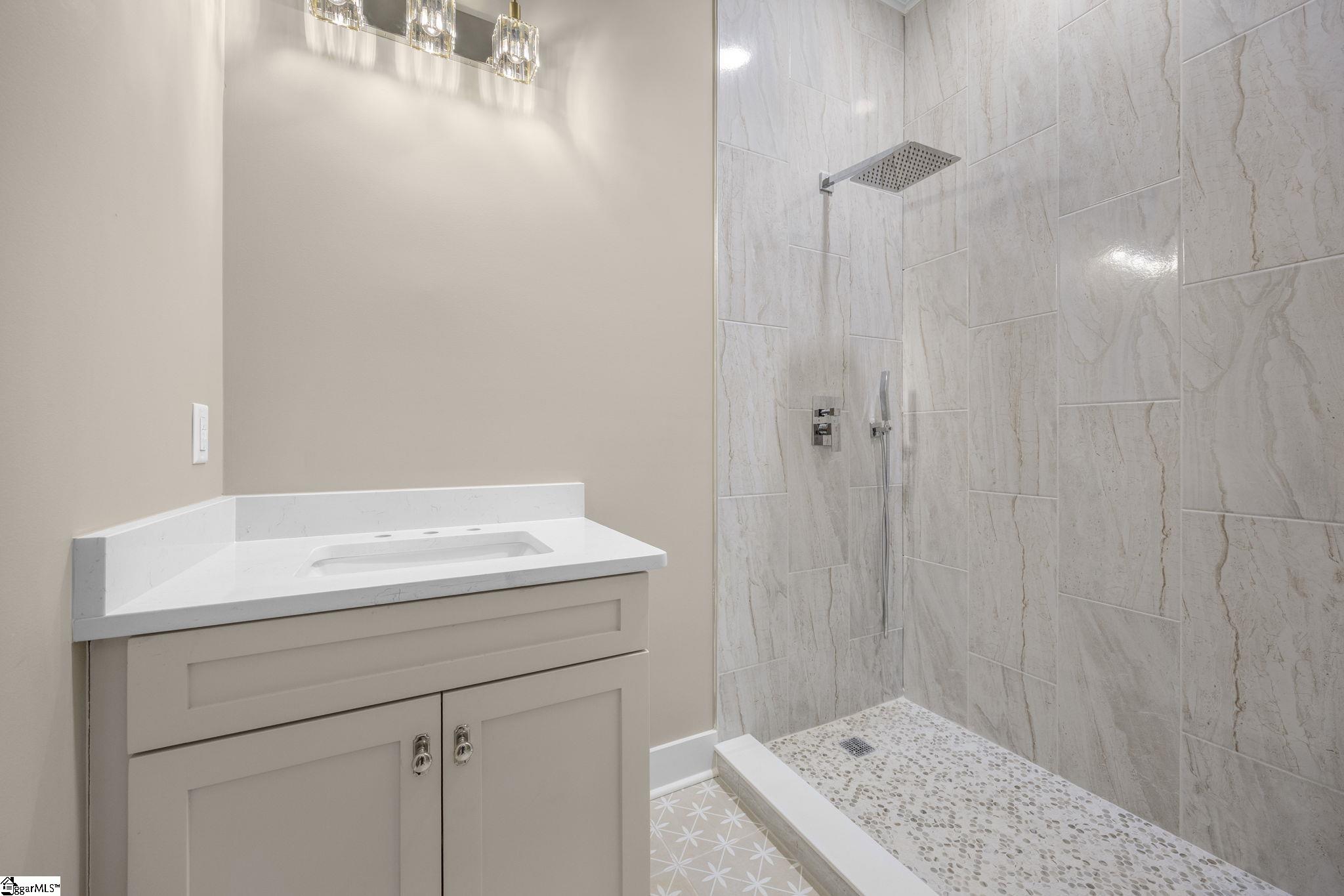 1589110 Property Photo 42