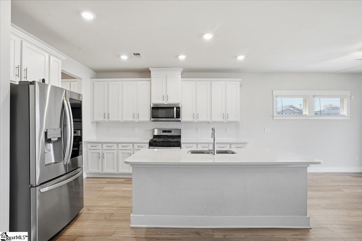721 Burghley Circle Property Photo 8