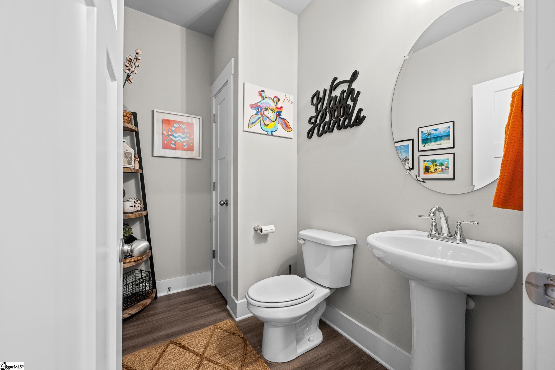 442 Wolfbend Road Property Photo 6