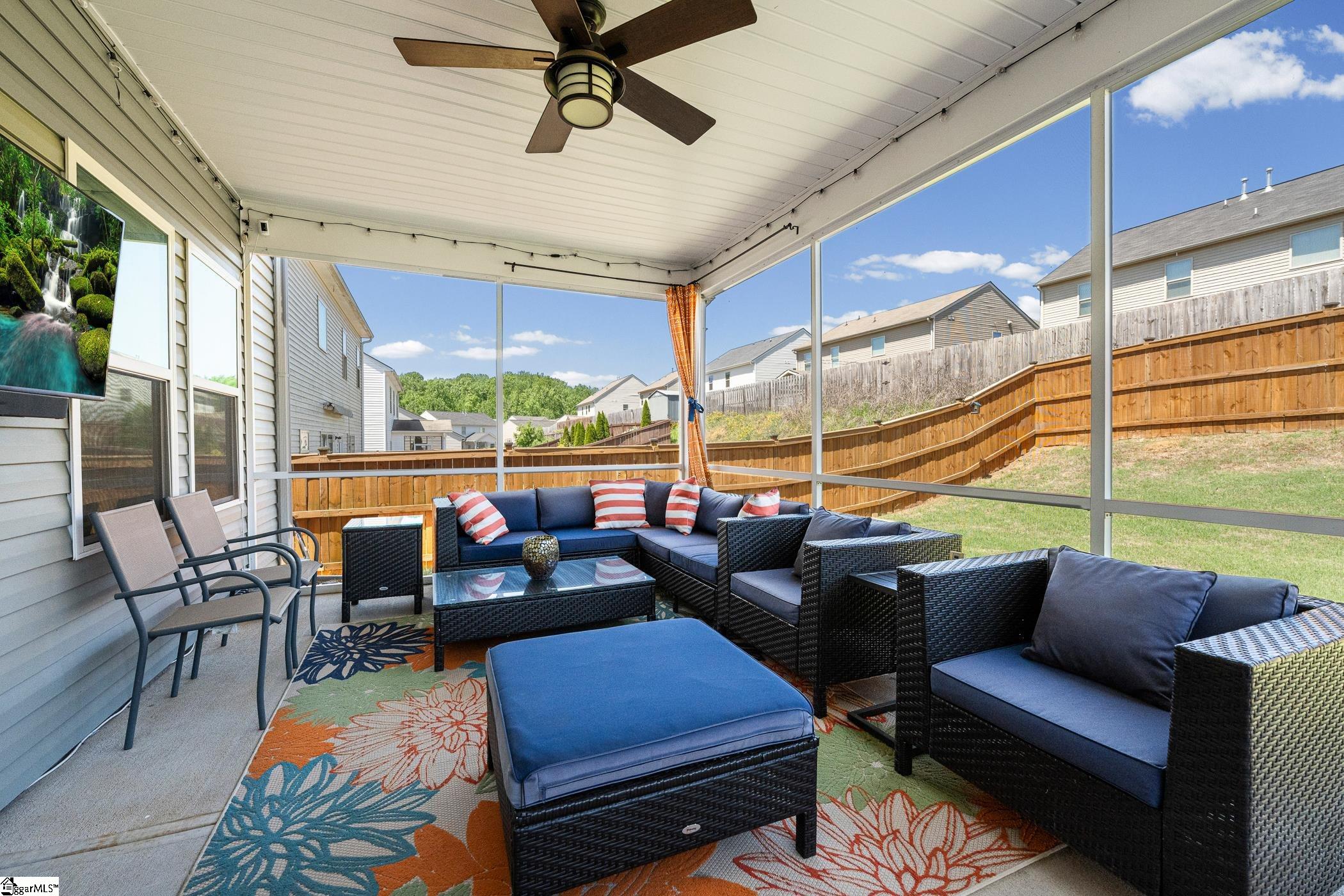 442 Wolfbend Road Property Photo 15