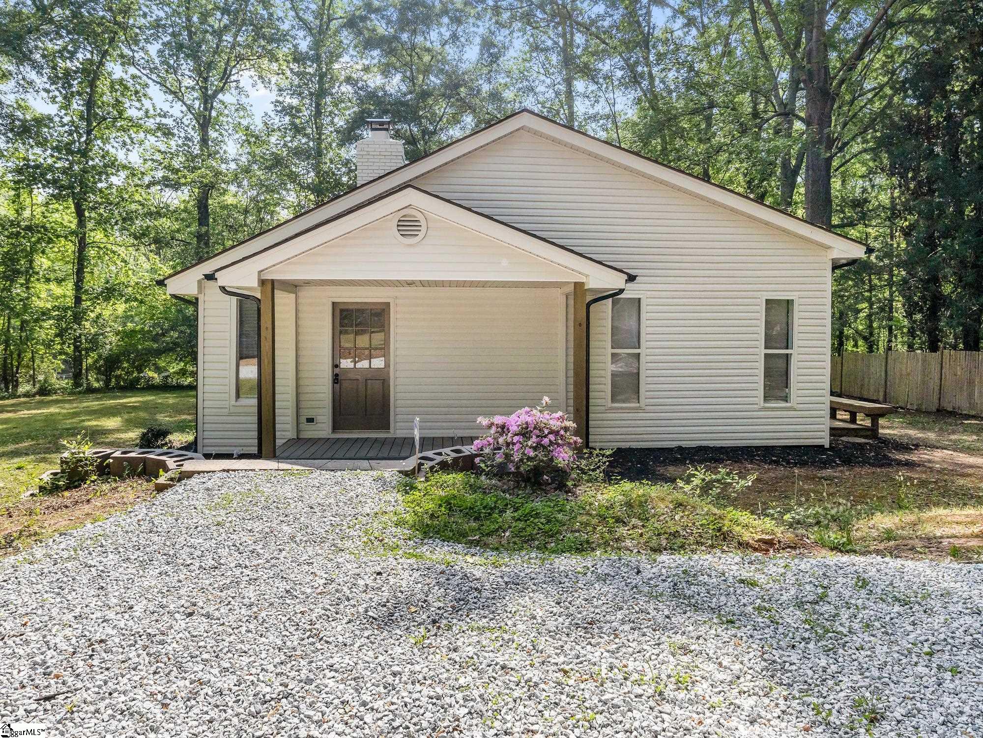 21298 E 76 Highway Property Photo 3