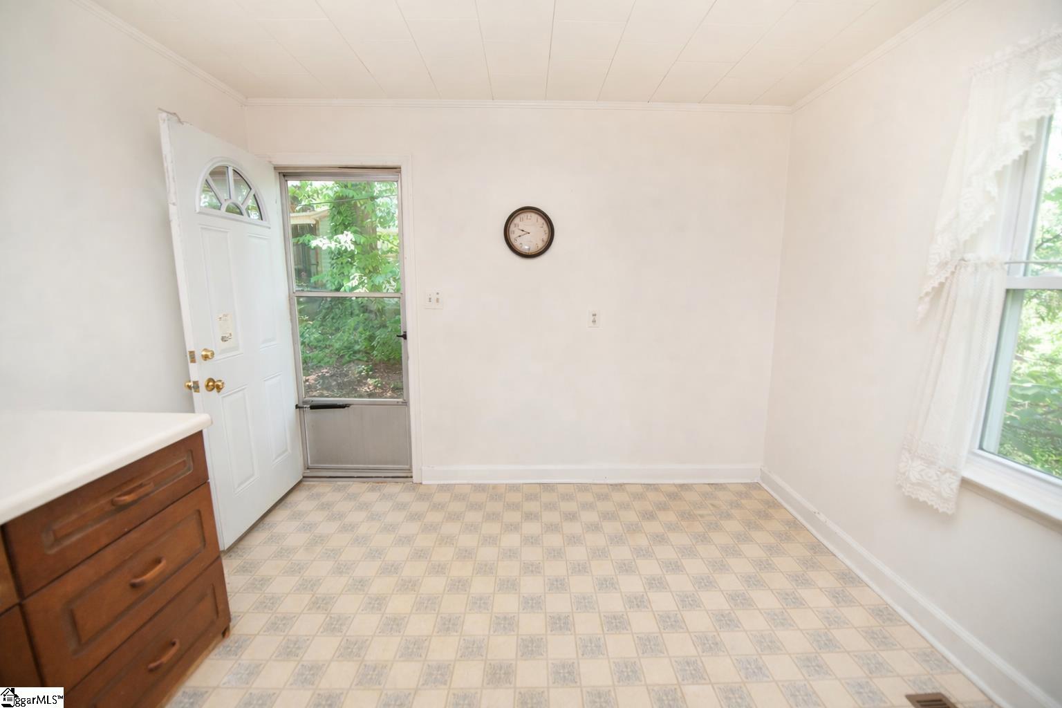 123 Cypress Drive Property Photo 5