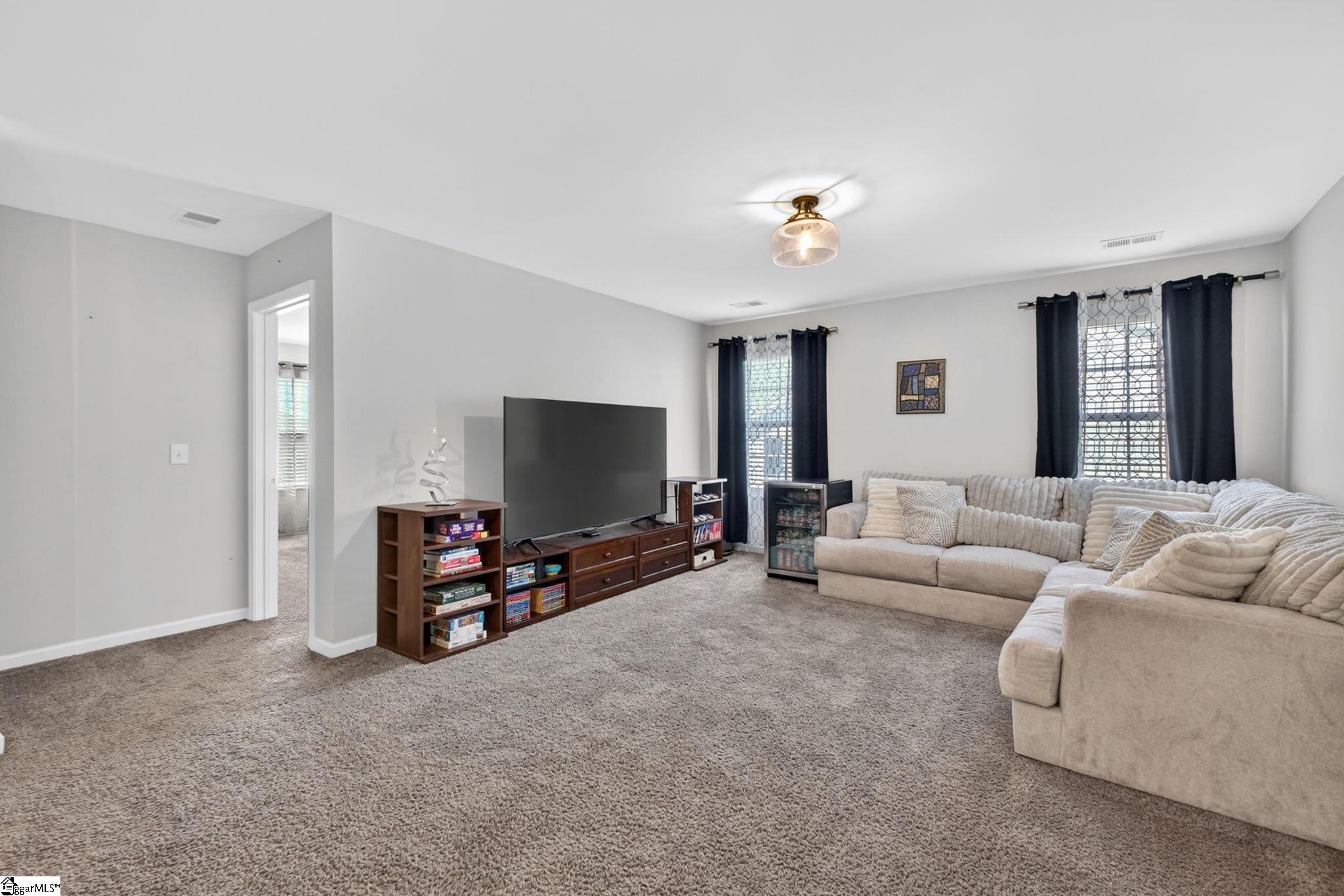 307 Valley Oak Drive Property Photo 28