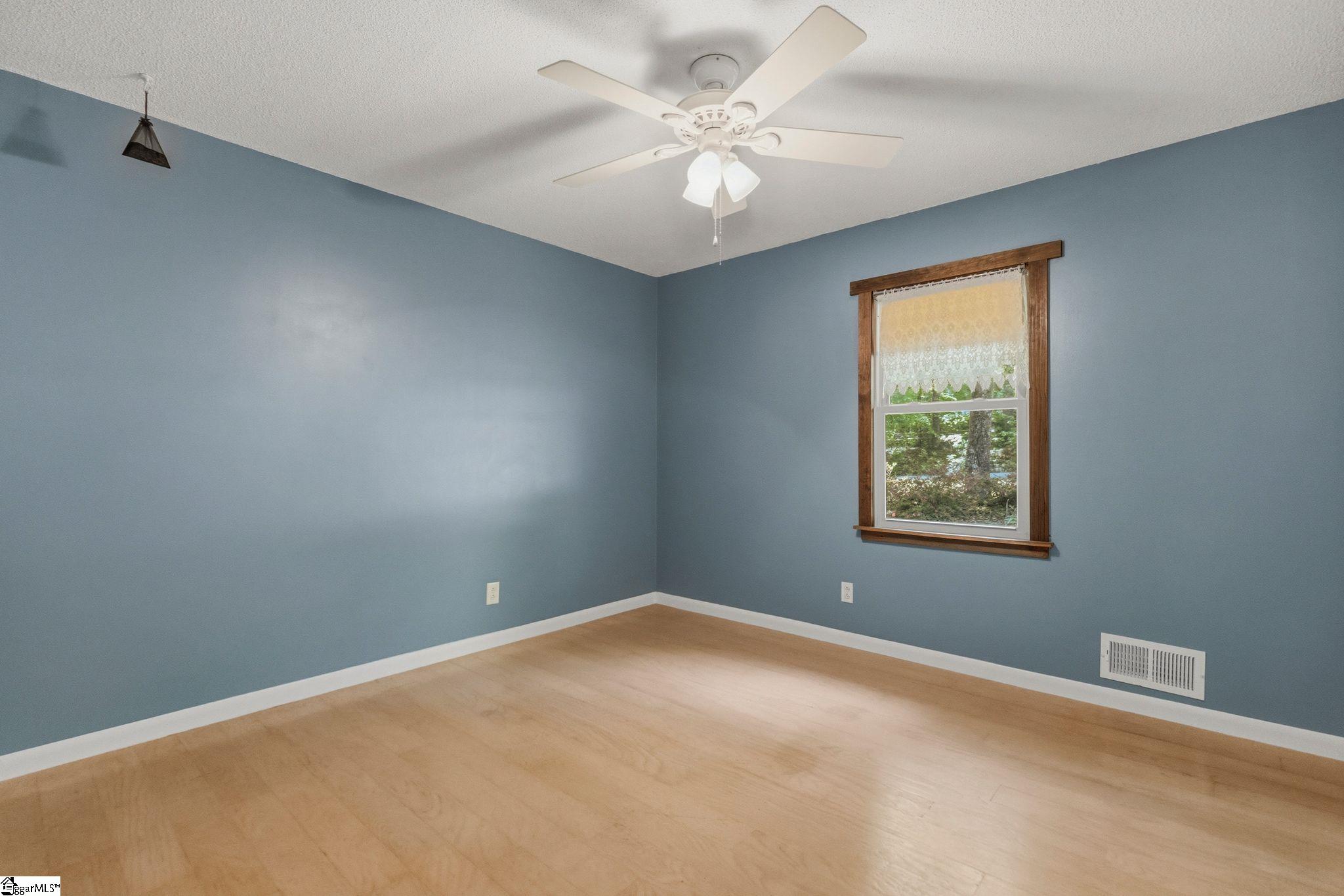 305 Dill Circle Property Photo 6