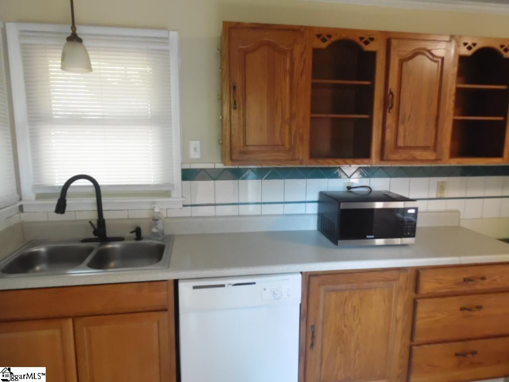 1589426 Property Photo 21