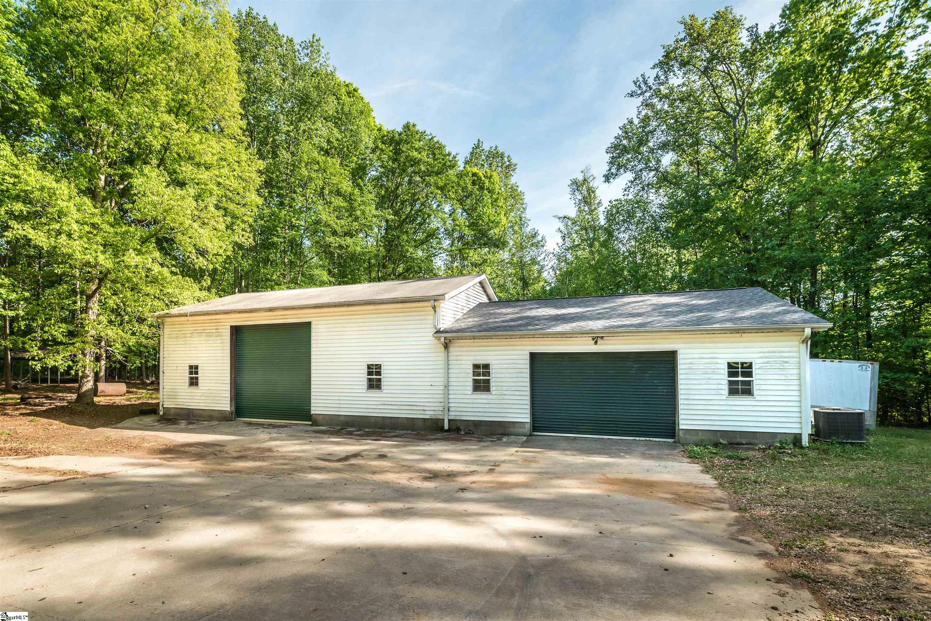 176 Woodside Road Property Photo 3