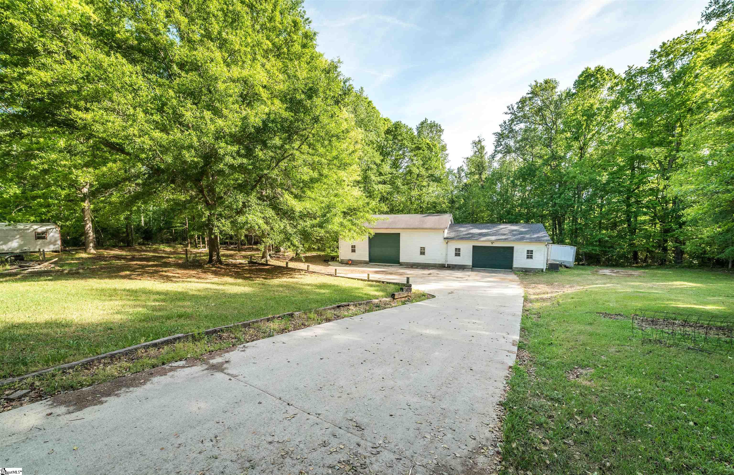 176 Woodside Road Property Photo 4