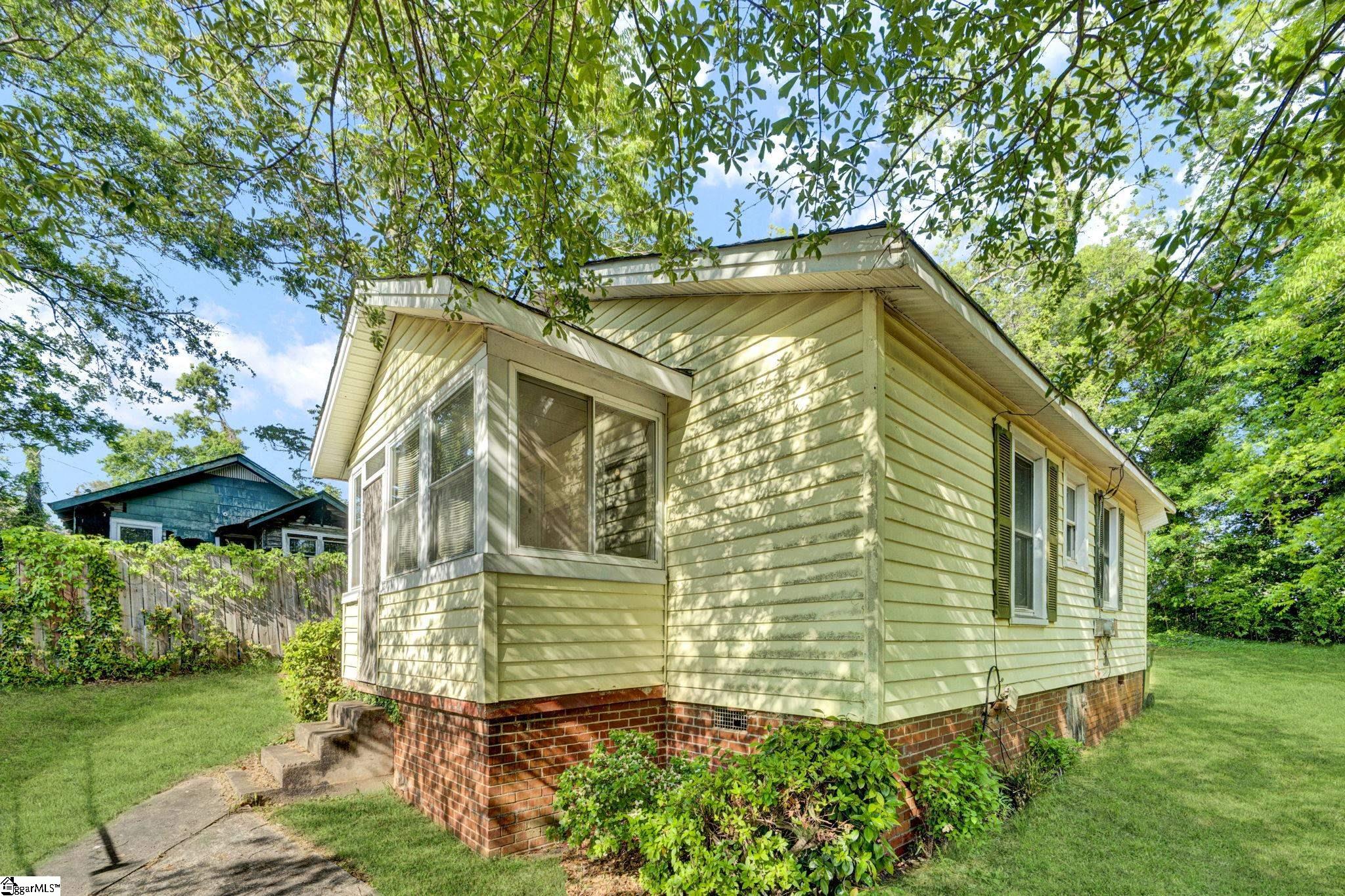 103 Dobbs Street Property Photo 2