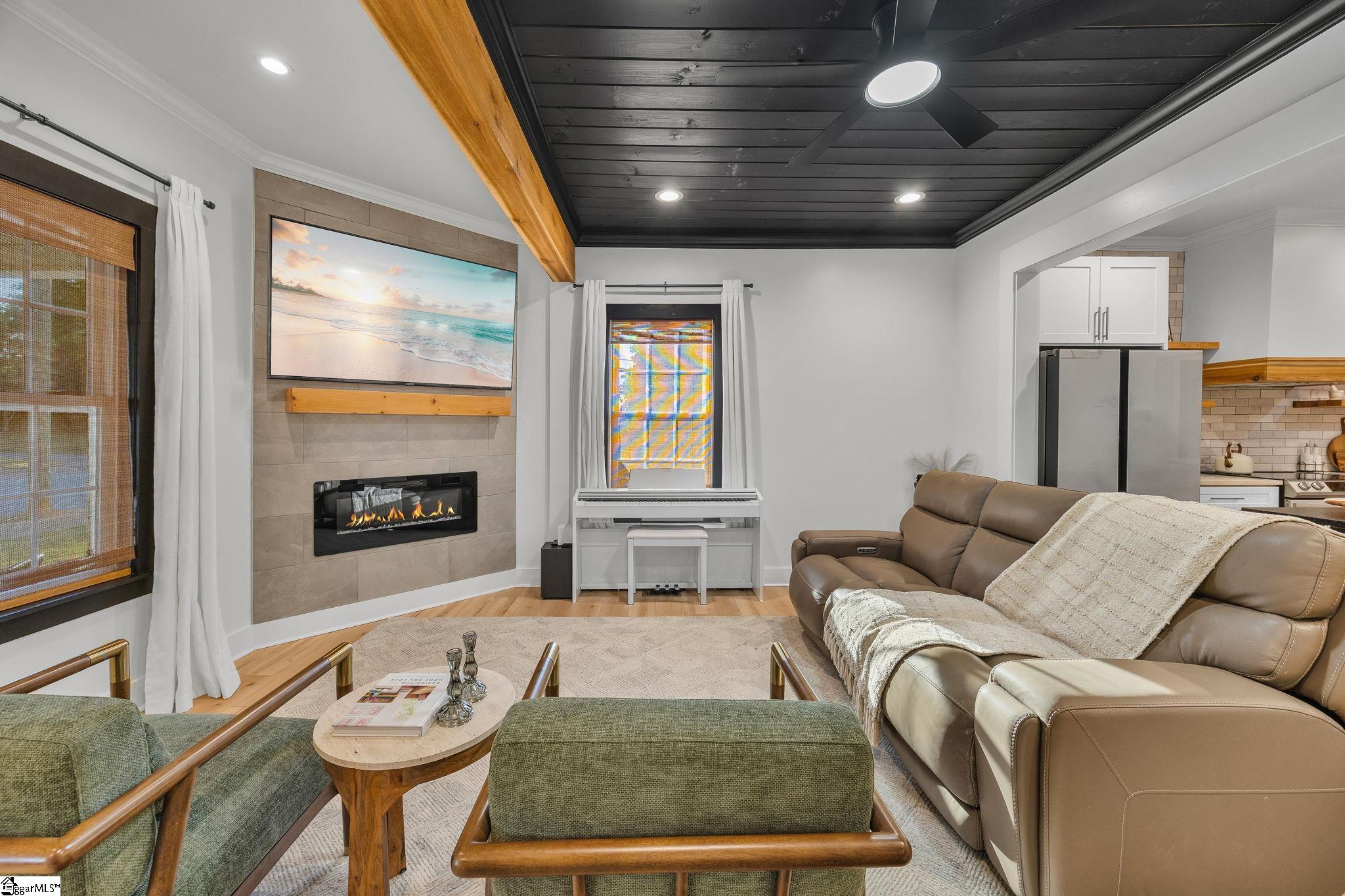 405 Pennsylvania Avenue Property Photo 6