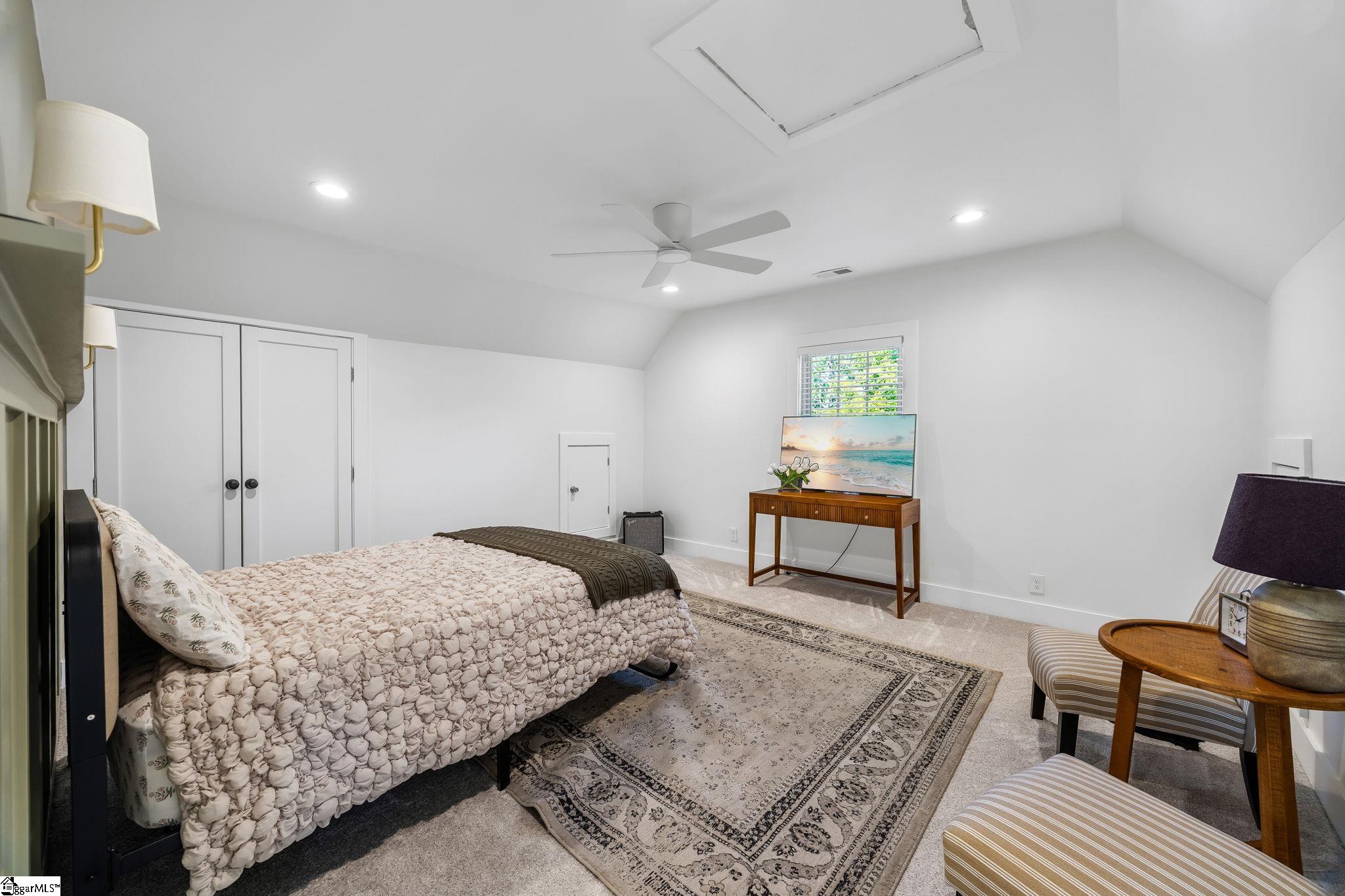 405 Pennsylvania Avenue Property Photo 28