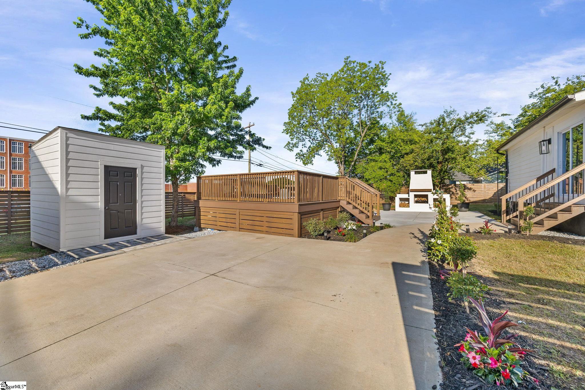 405 Pennsylvania Avenue Property Photo 41