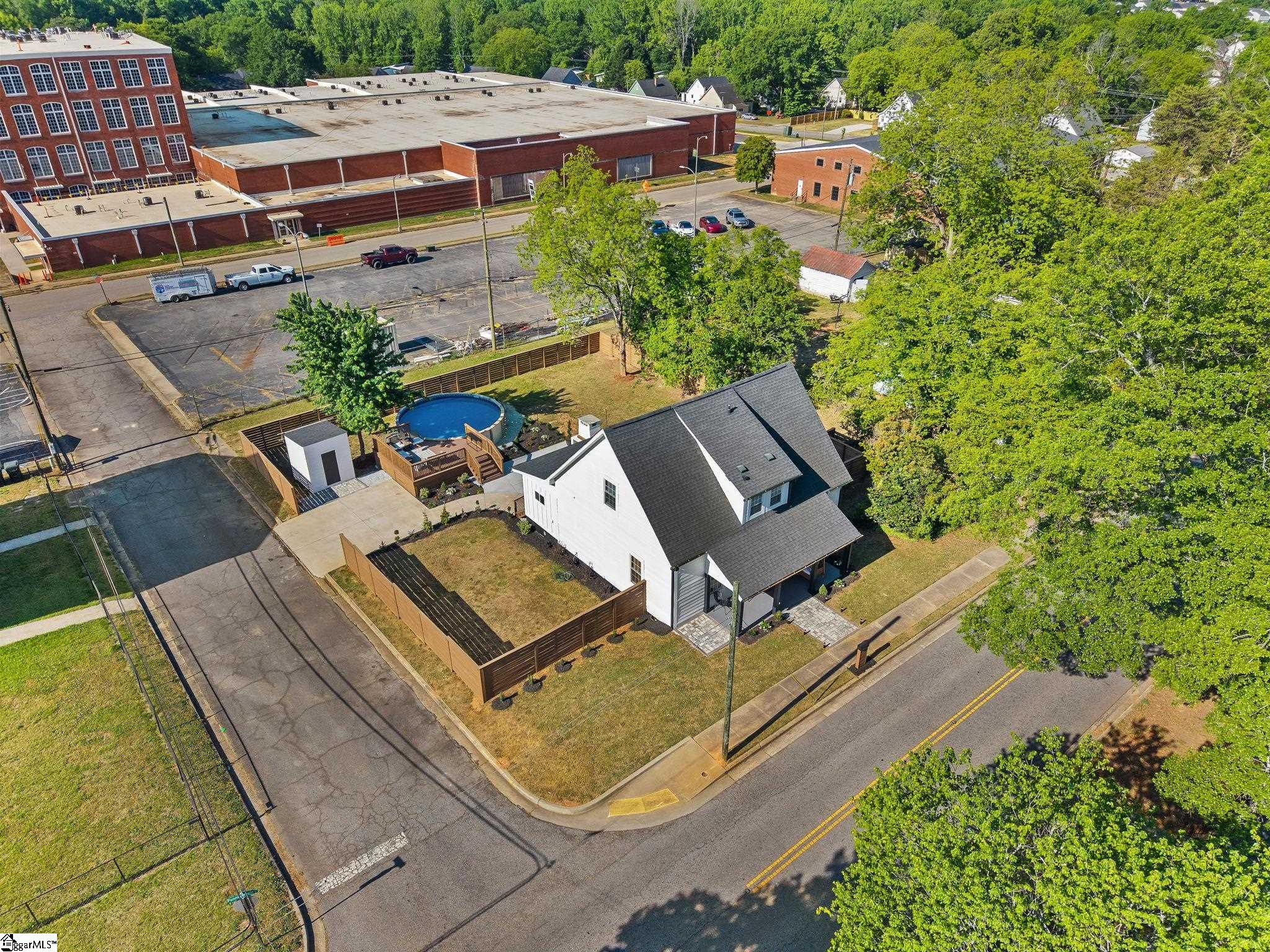 405 Pennsylvania Avenue Property Photo 43