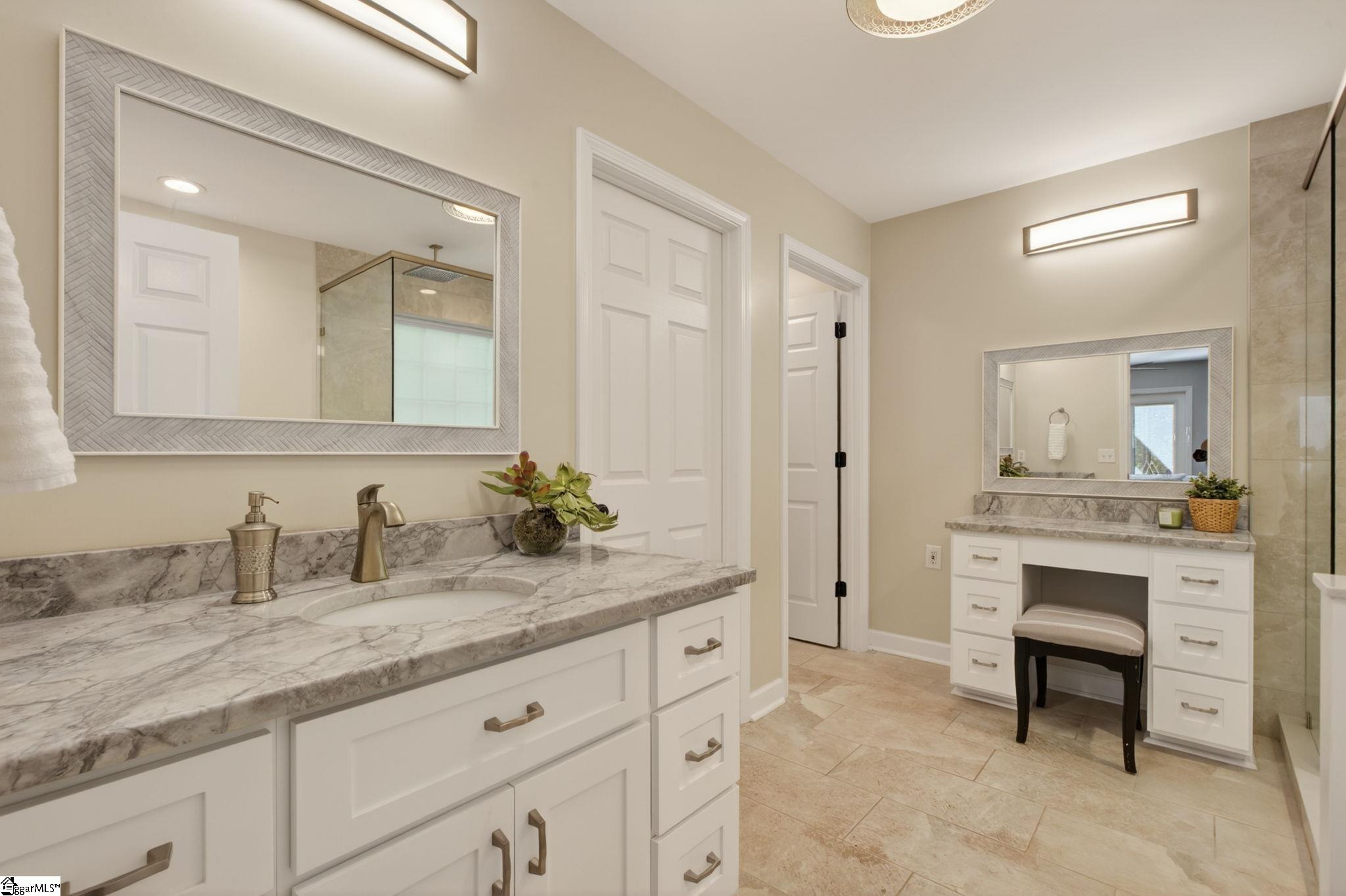 322 Shorecrest Drive Property Photo 17
